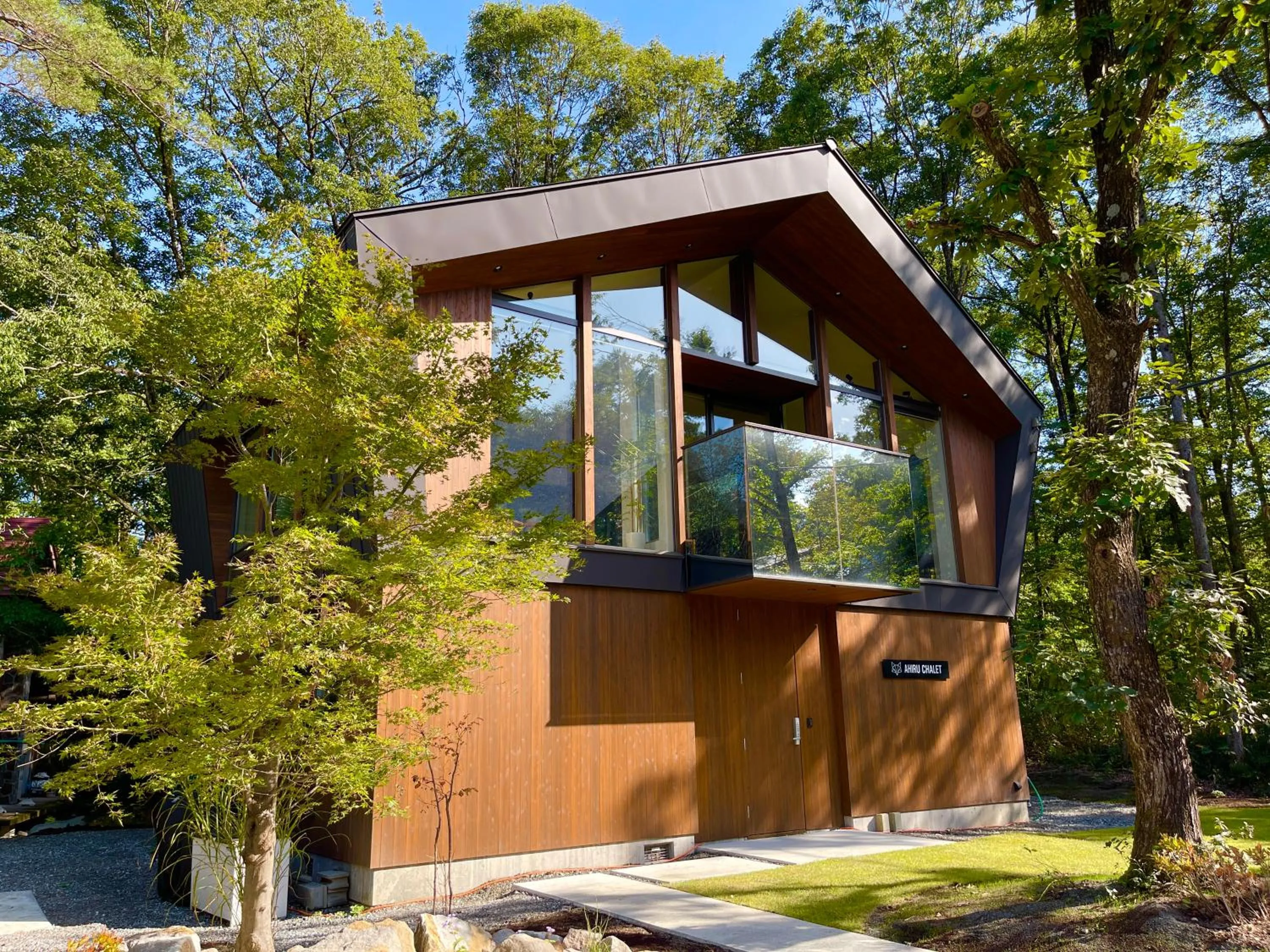 Property building in Ahiru Chalet by Hakuba White Fox Company