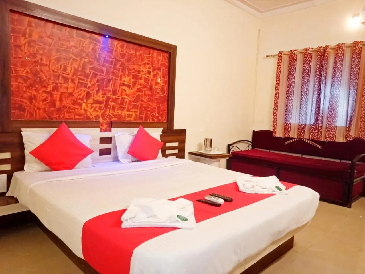 Family, Bed in Shivneri Valley Escape Hotel - A Scenic Valley View Hotel in Mahabaleshwar
