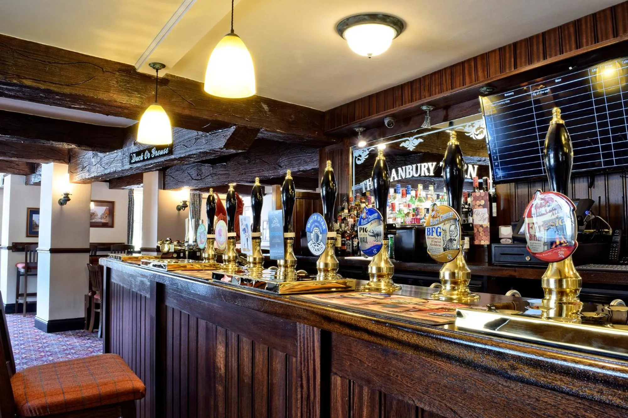 Lounge or bar in Hanbury Turn