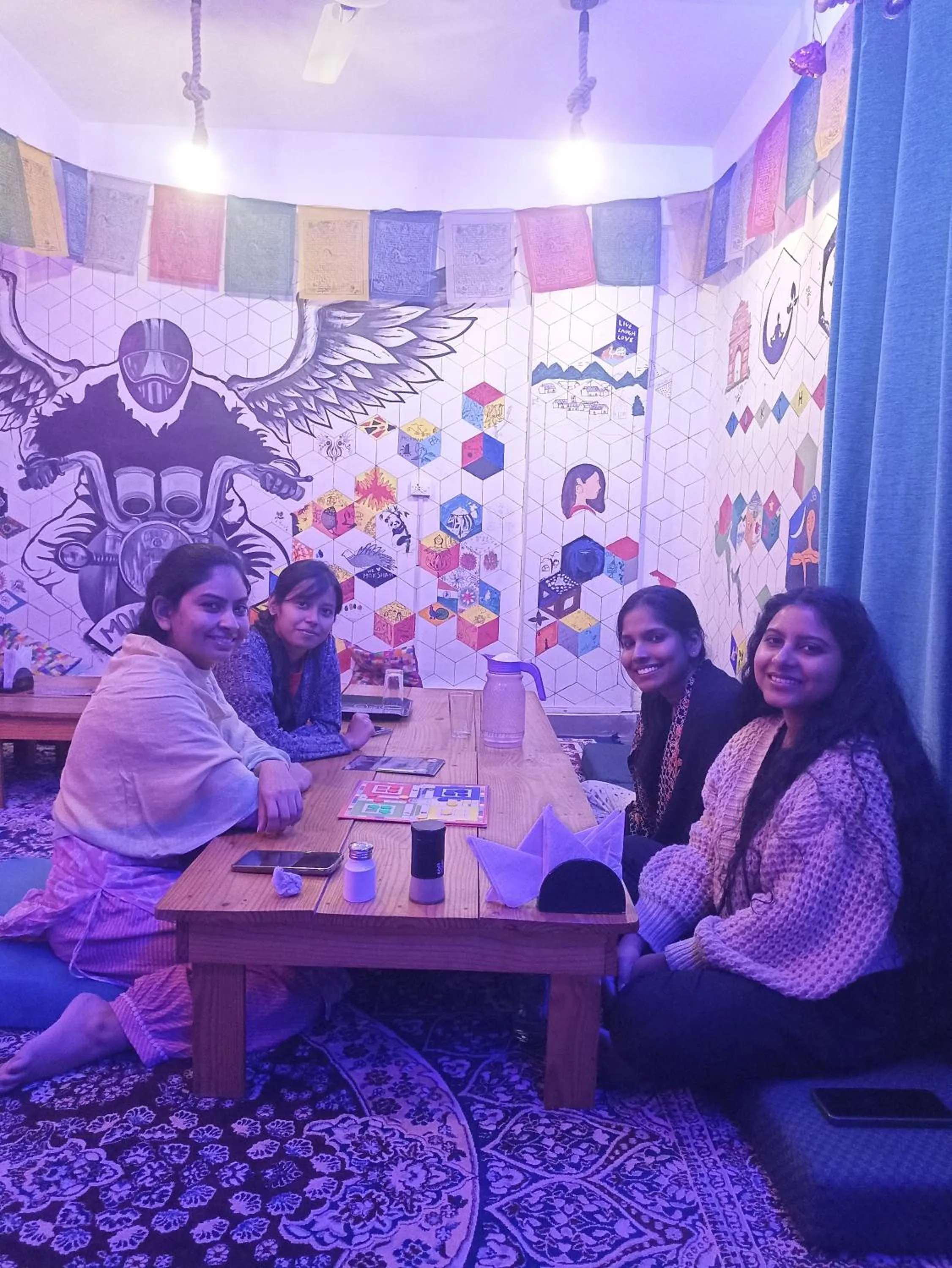 Restaurant/places to eat in Hotel The Moksham