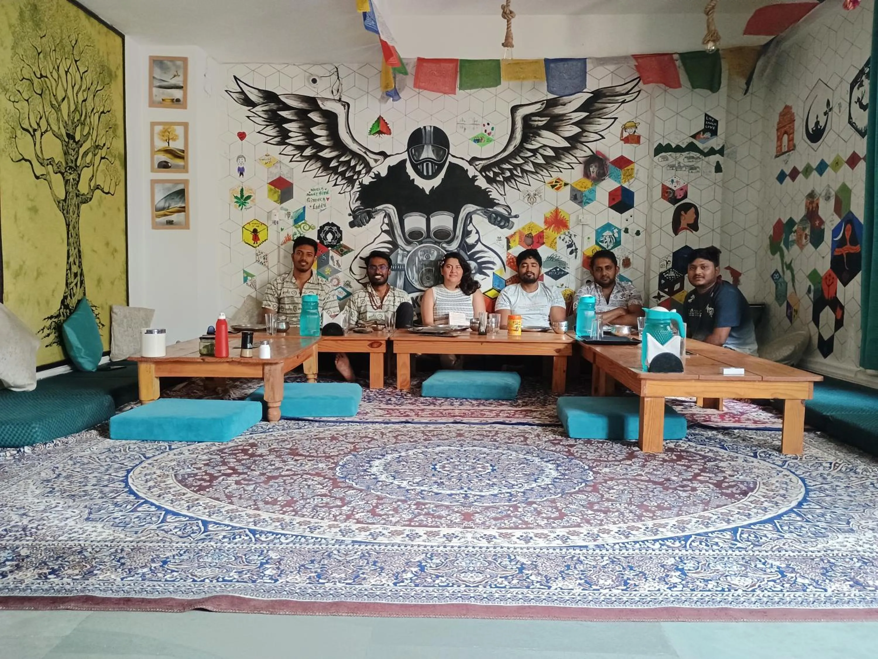 Restaurant/places to eat in Hotel The Moksham