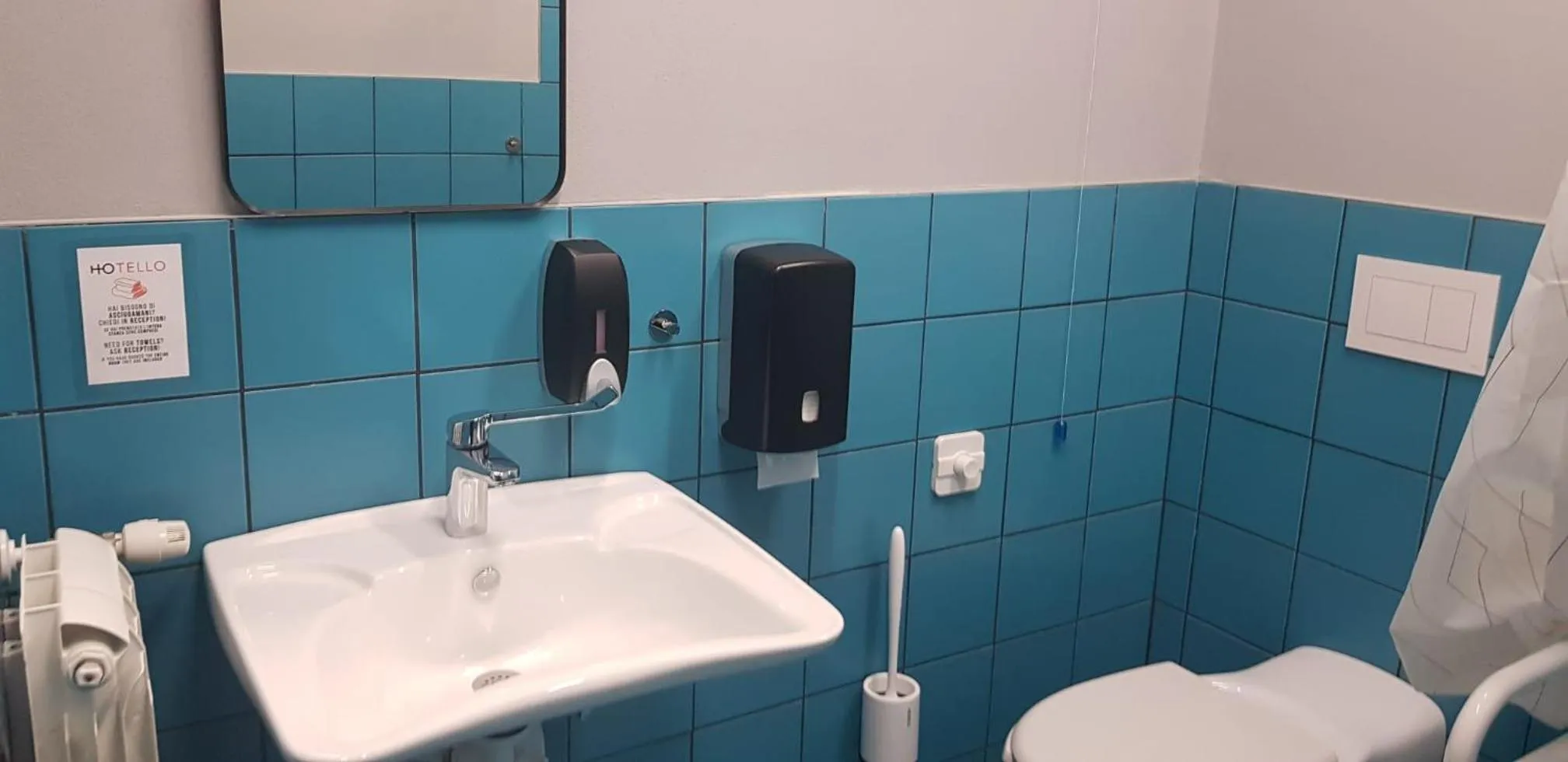 Bathroom in Hotello Trieste