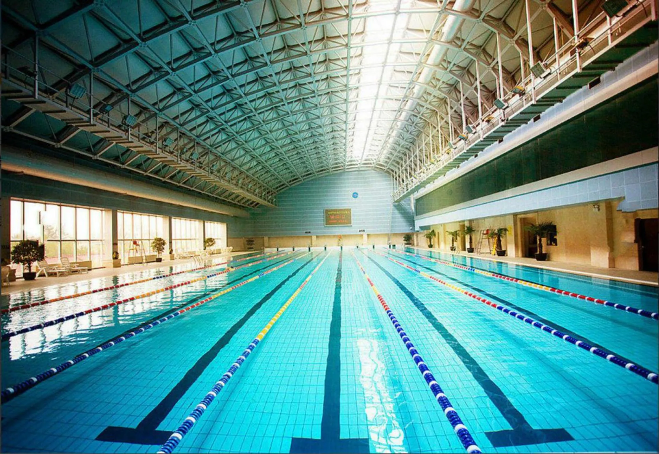 Swimming pool in Jinjiang Fuyuan Hotel