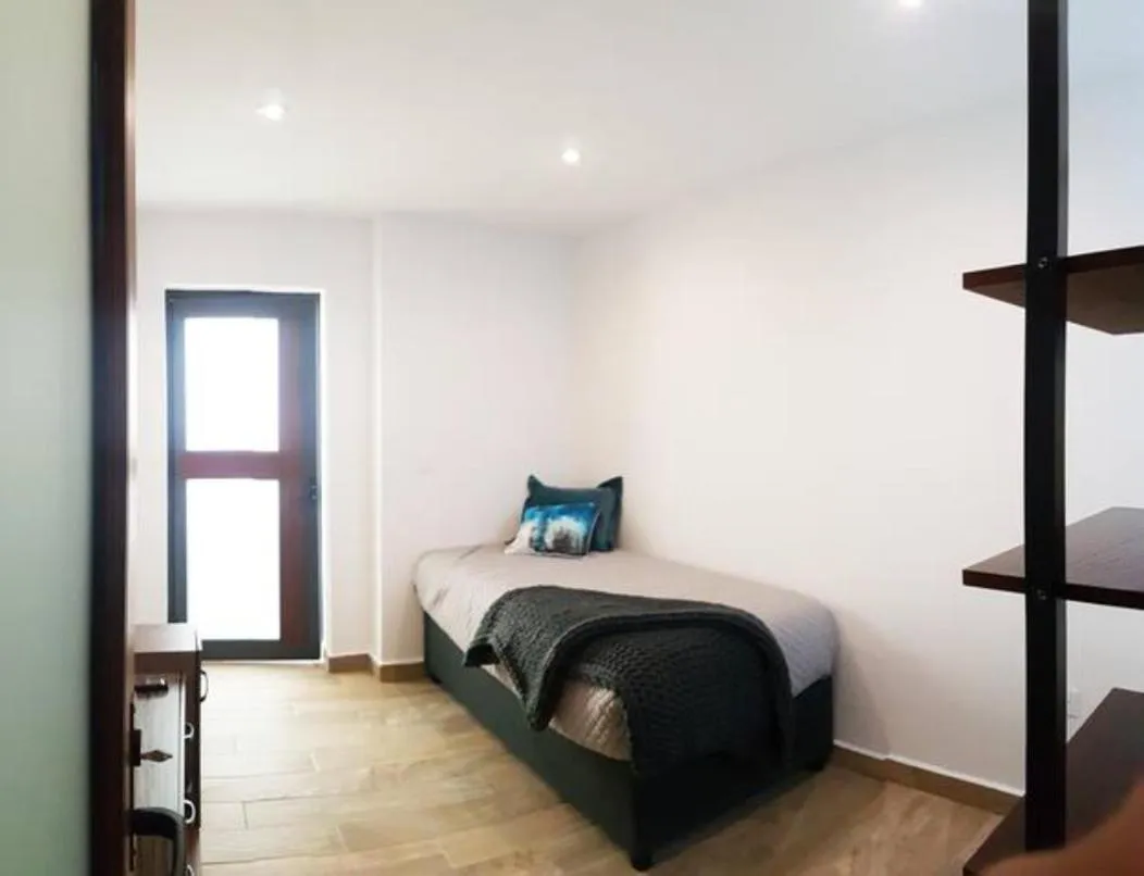 Bedroom, Bed in HEROS