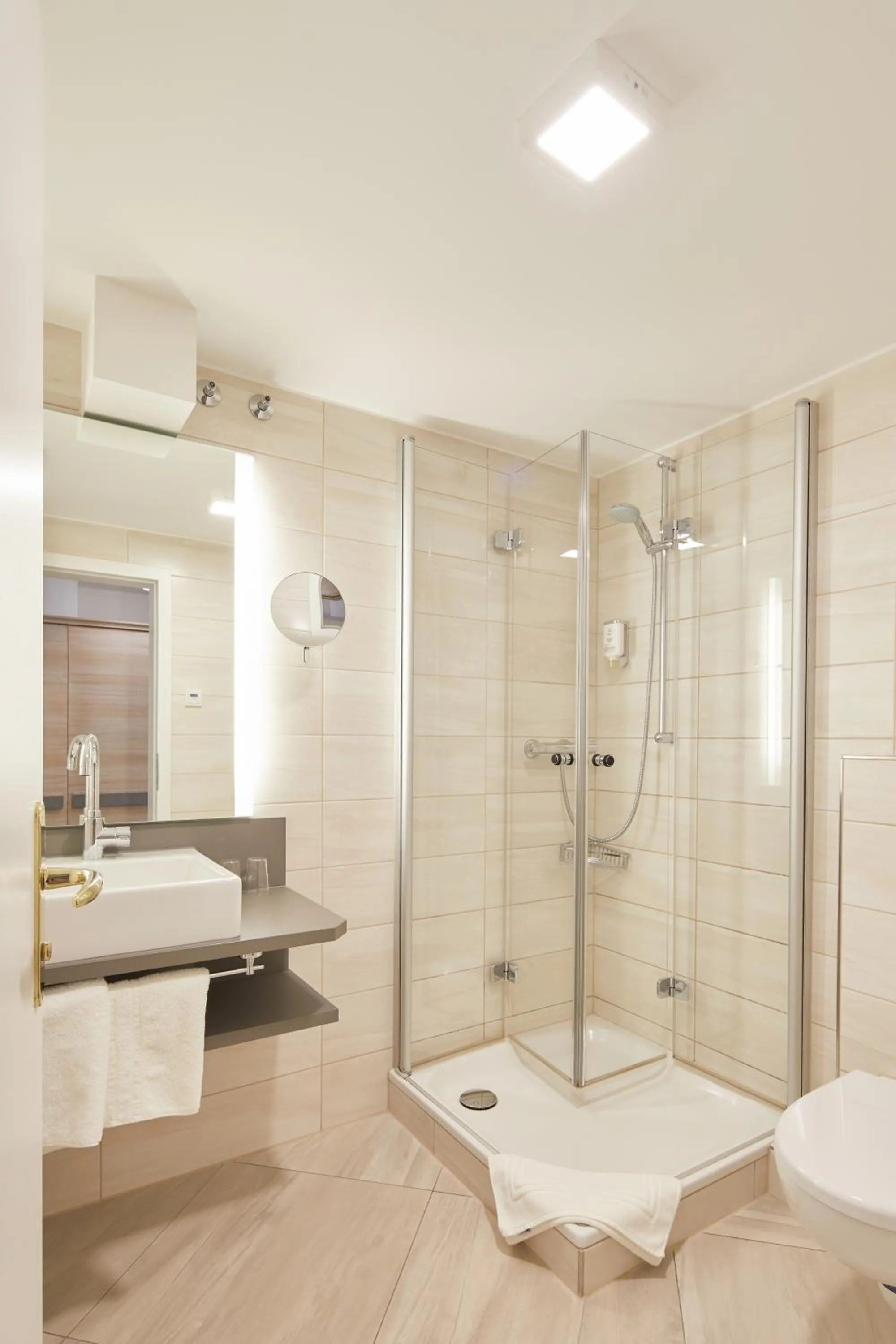 Bathroom in Landgasthof Hotel Hess