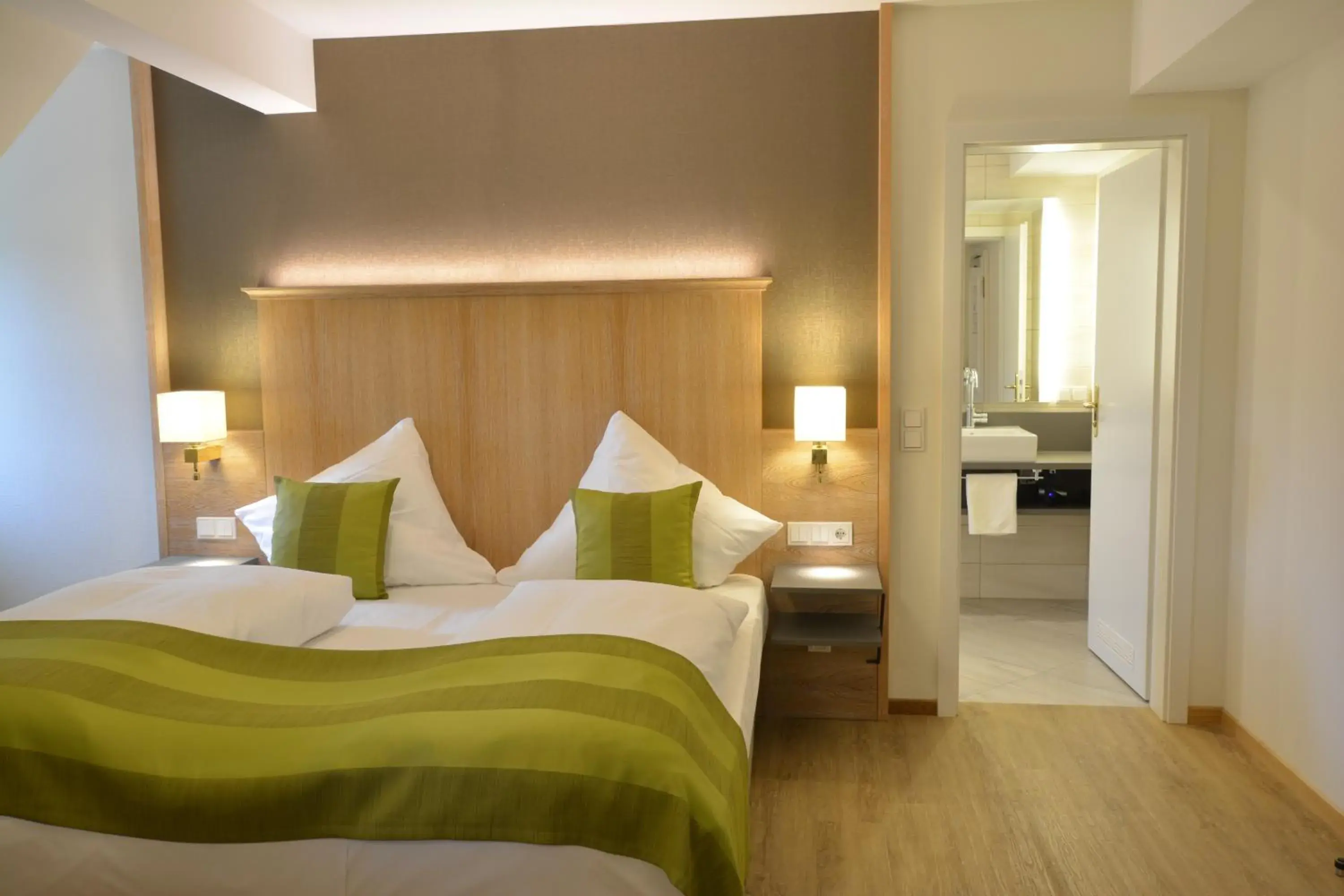 Comfort Quadruple Room - single occupancy in Landgasthof Hotel Hess Comfort Quadruple Room - single occupancy in Landgasthof Hotel Hess