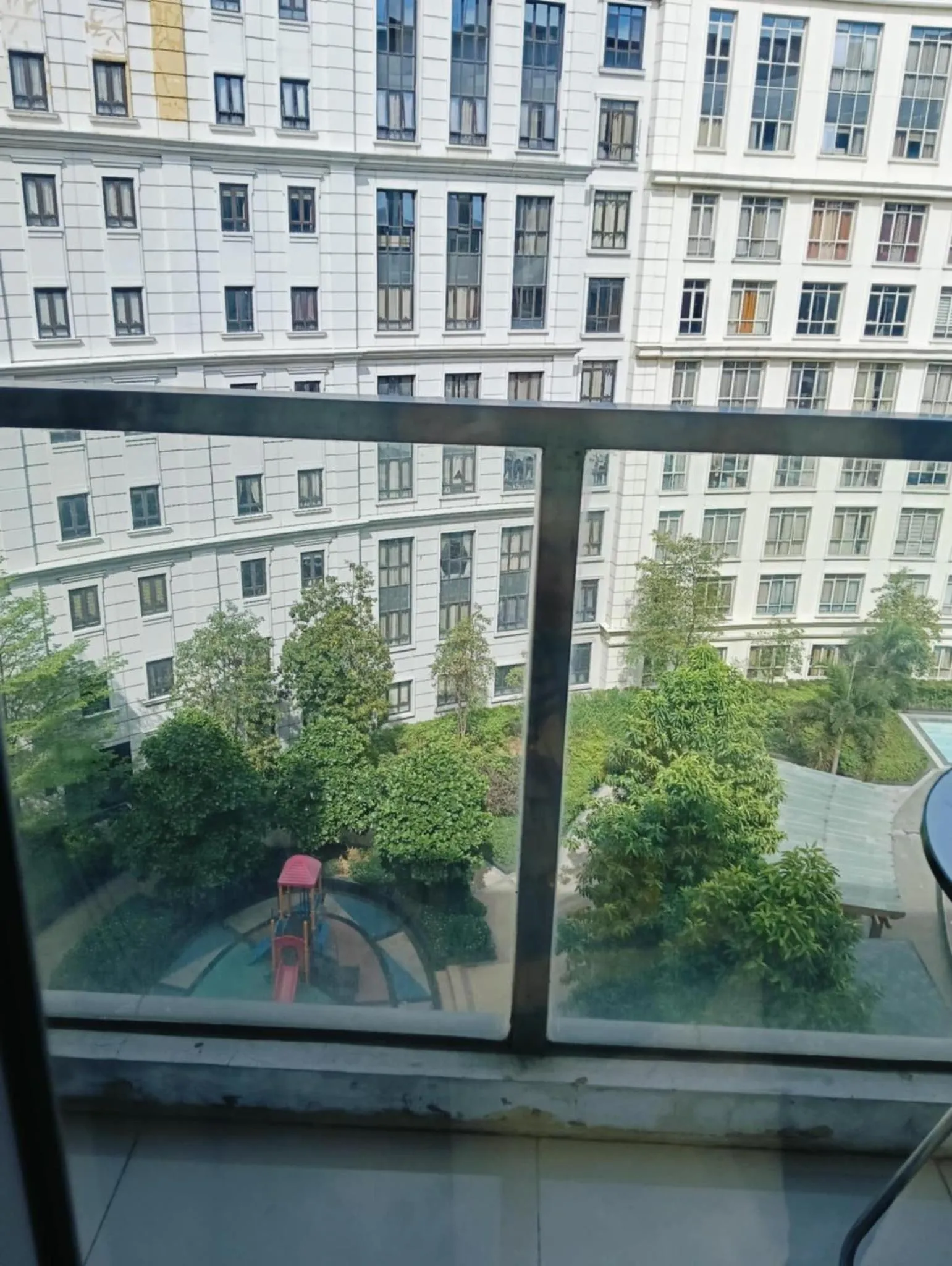 Pool view in 81 Newport Boulevard Cluster 4 - 8F across NAIA Airport, Terminal 3