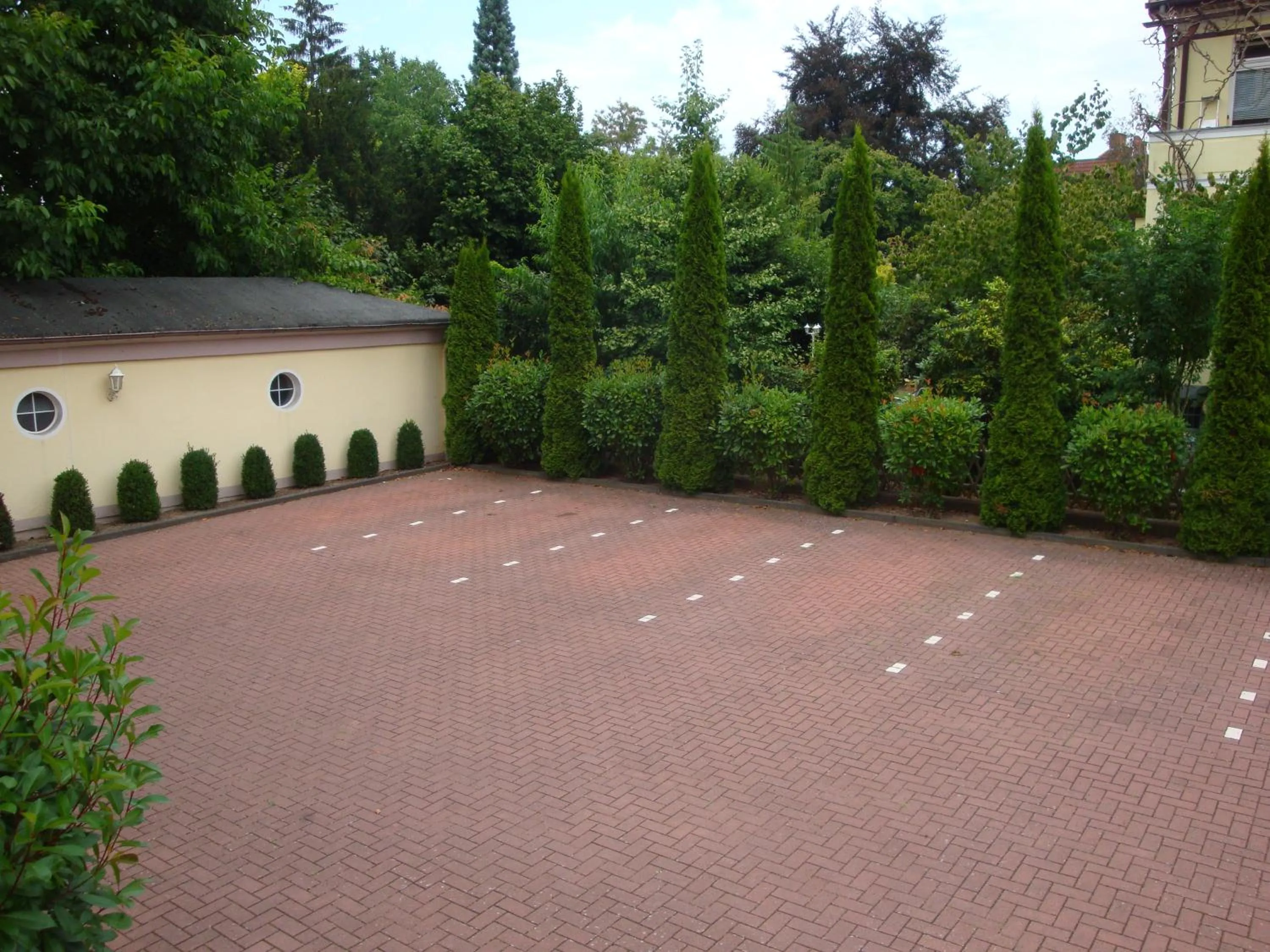 Patio in Hotel Bellevue