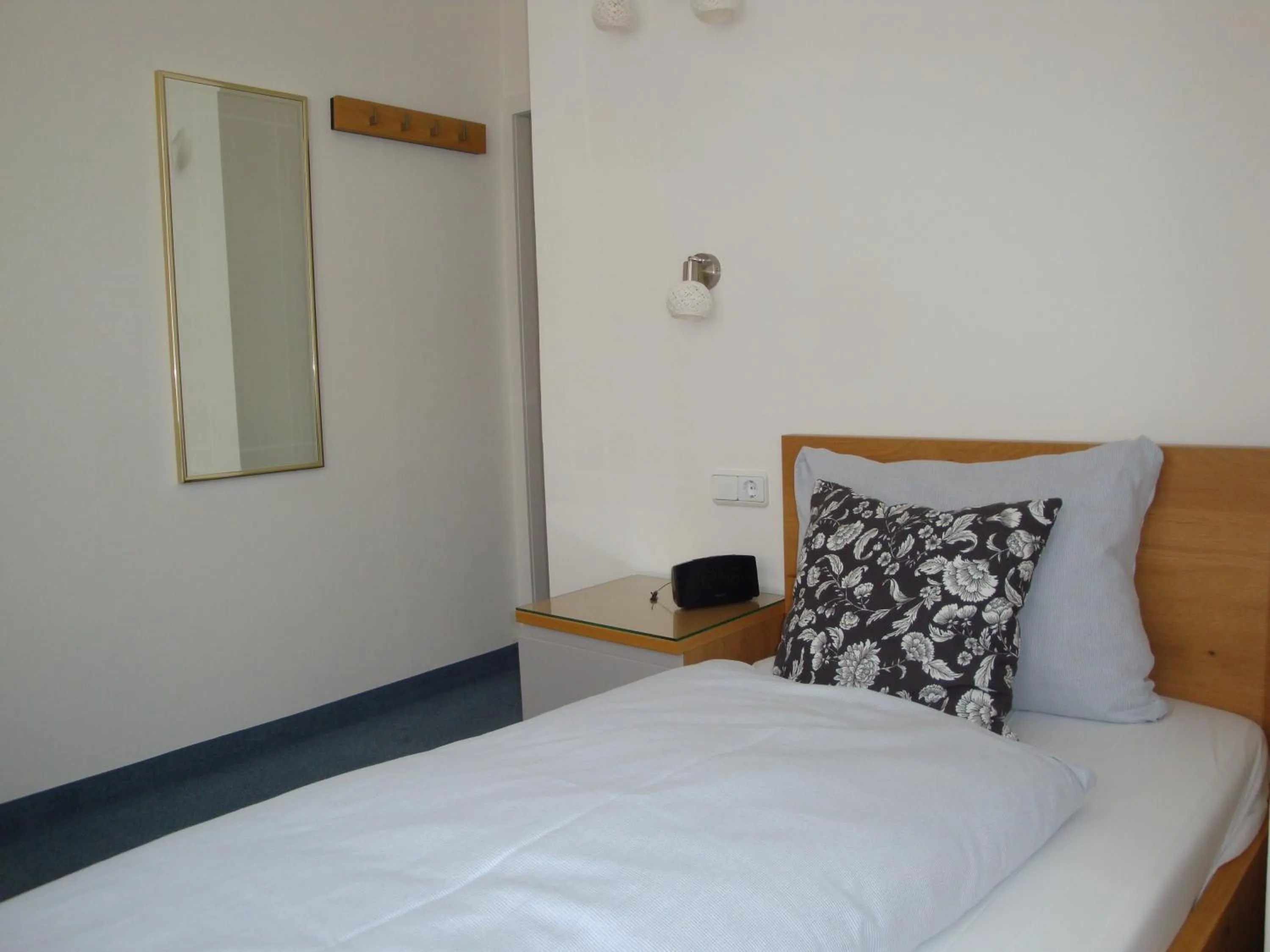 Photo of the whole room, Bed in Hotel Bellevue