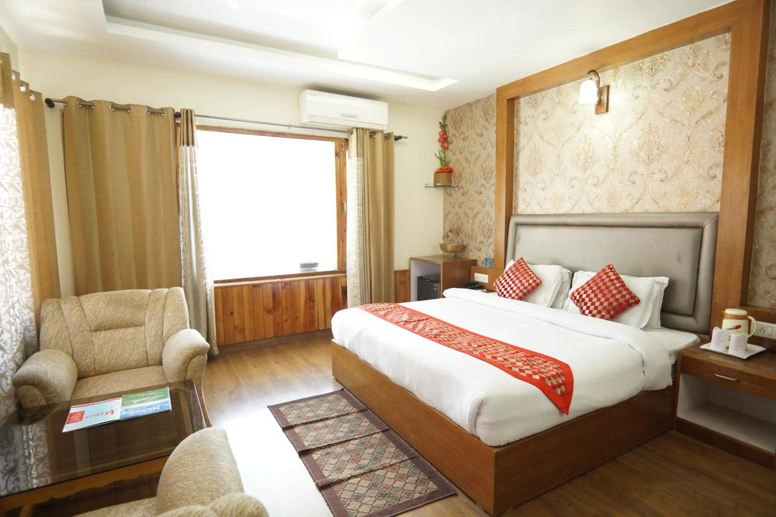 View (from property/room), Bed in Manali Valley Resort