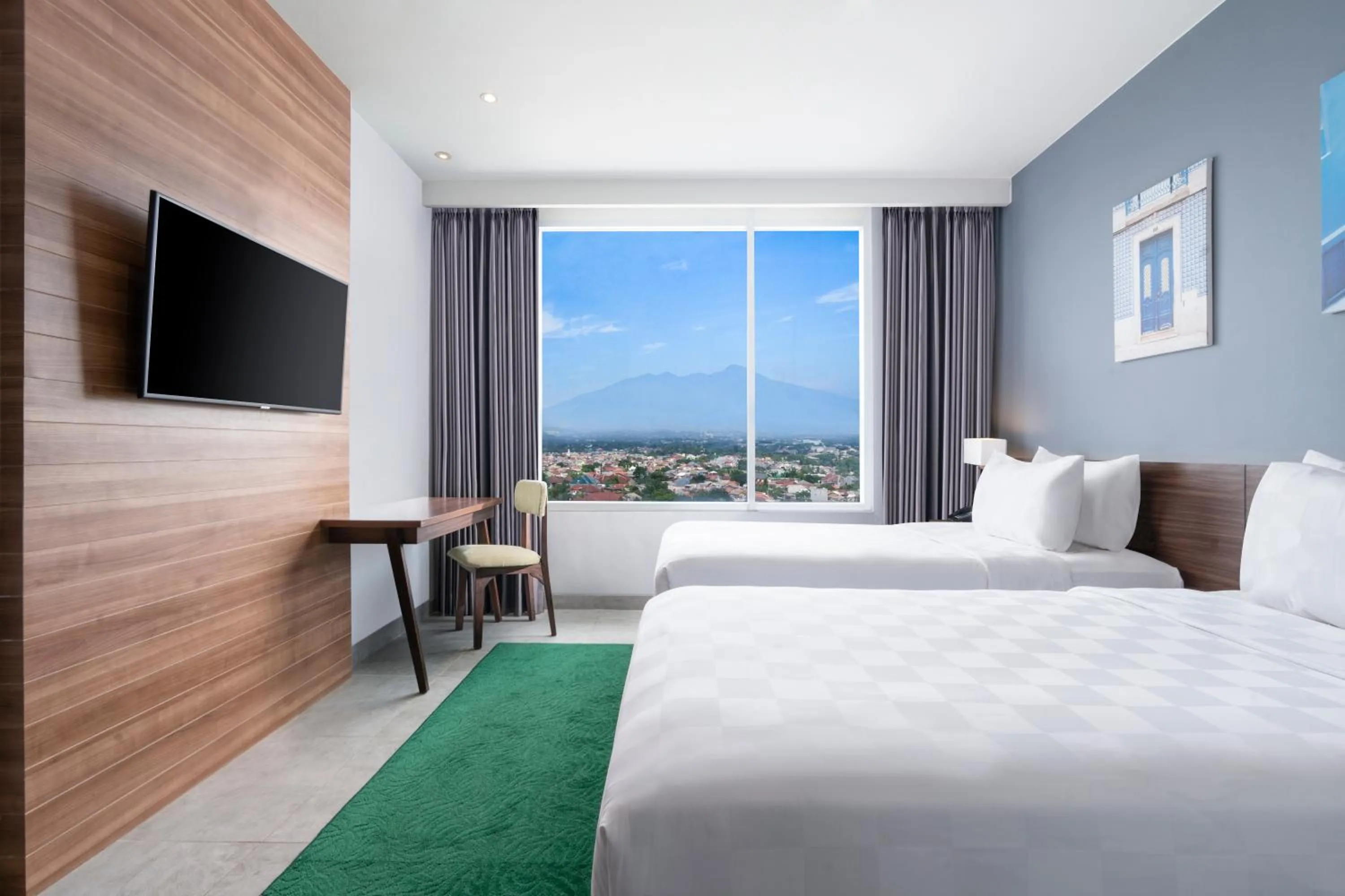 Bedroom, Bed in Swiss-Belinn Bogor