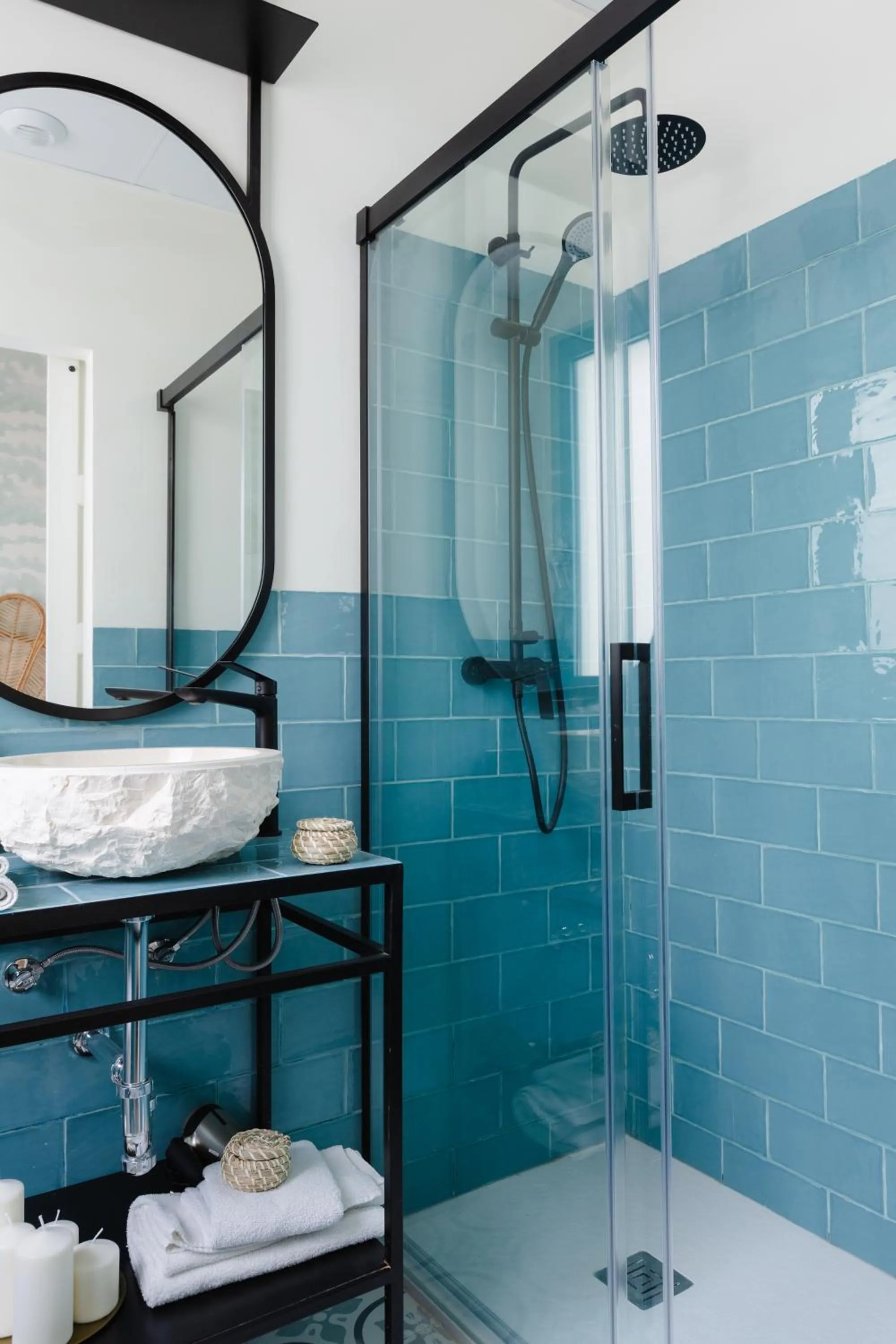 Shower in Atenea Malaga Apartments