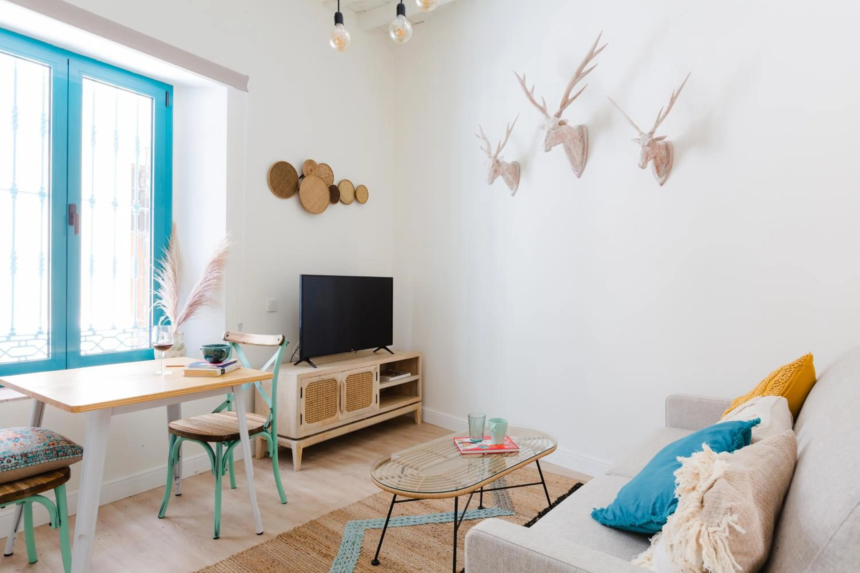 TV and multimedia in Atenea Malaga Apartments