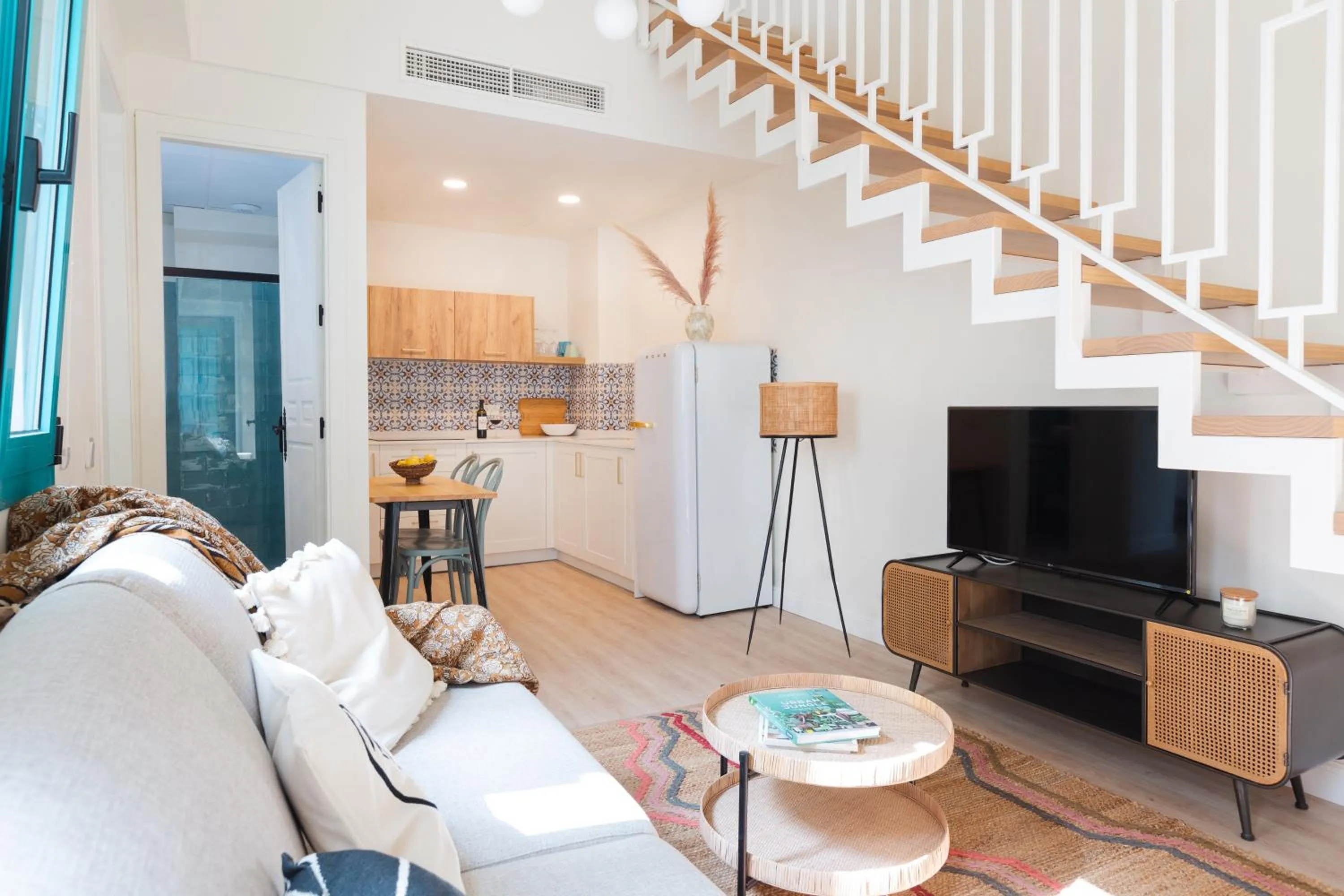 Communal lounge/ TV room in Atenea Malaga Apartments