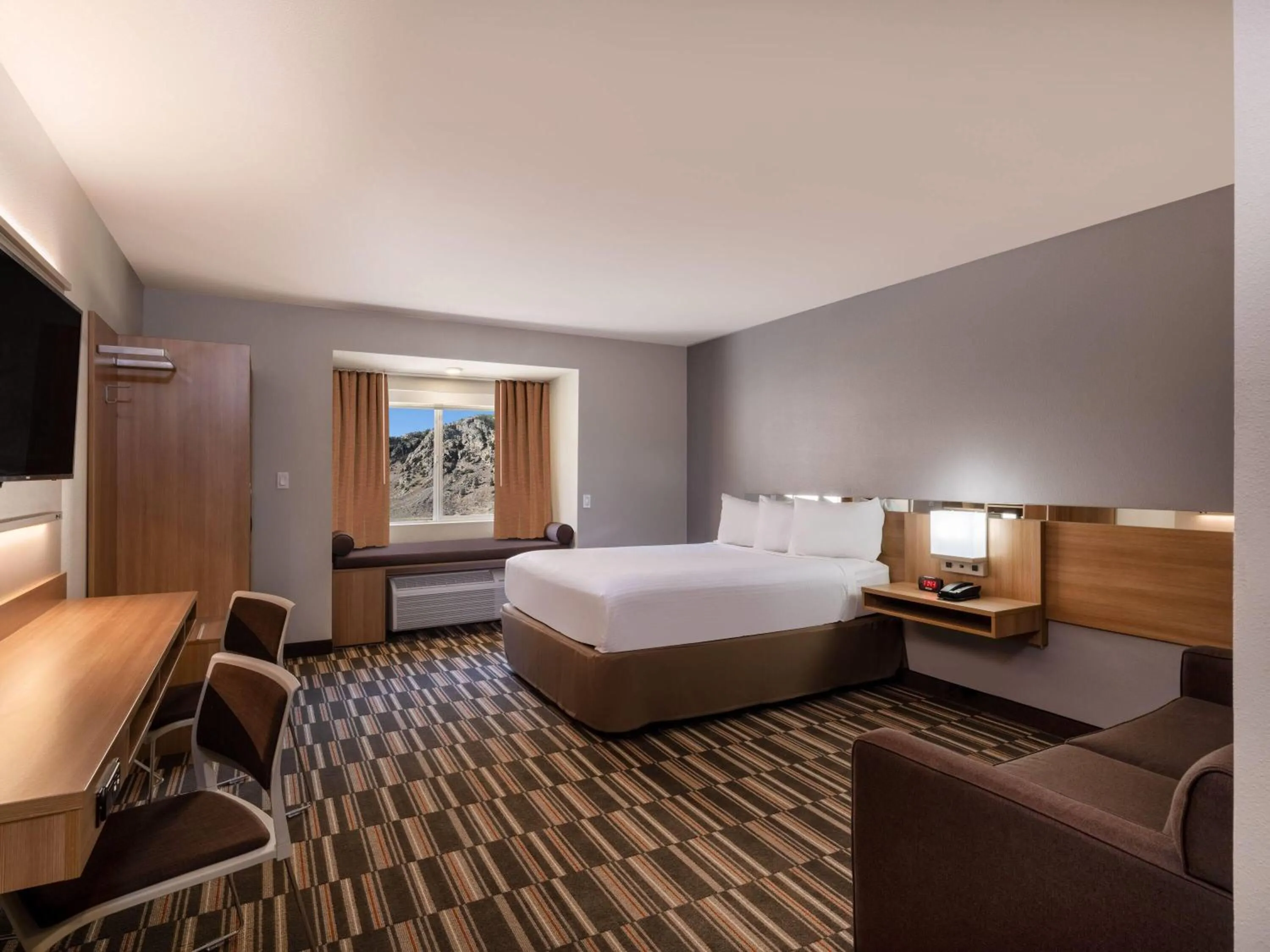 Photo of the whole room, Bed in Microtel Inn & Suites by Wyndham Georgetown Lake