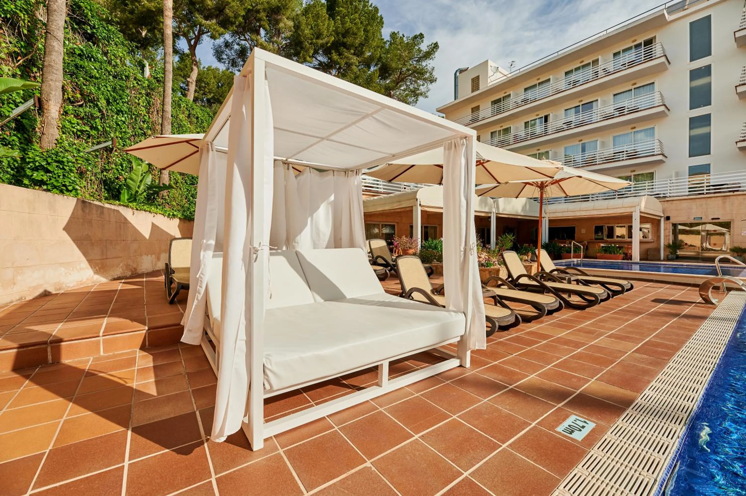 Swimming pool in Oberoy - Adults Only