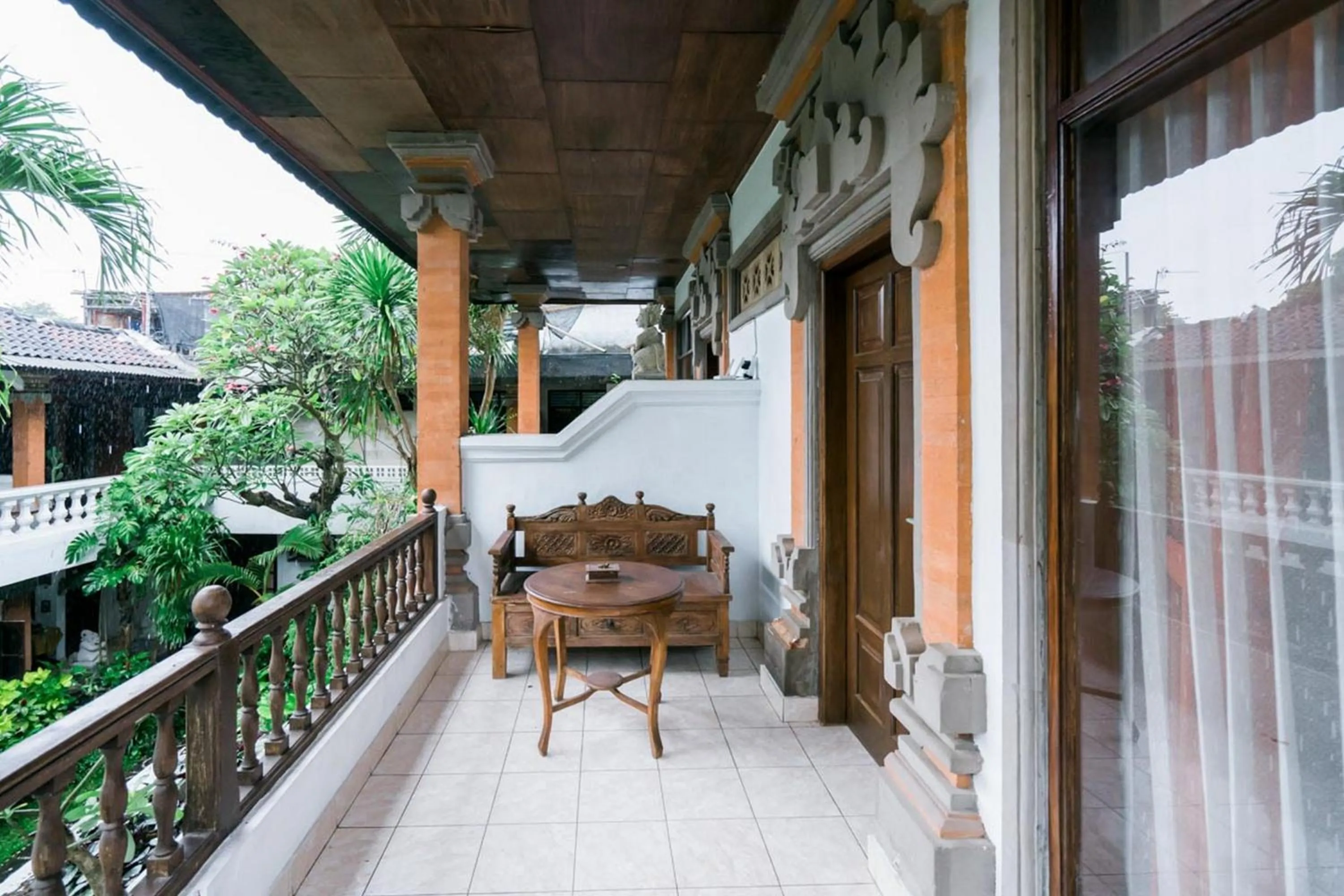 Balcony/Terrace in Urbanview Hotel Ananda Beach Sanur