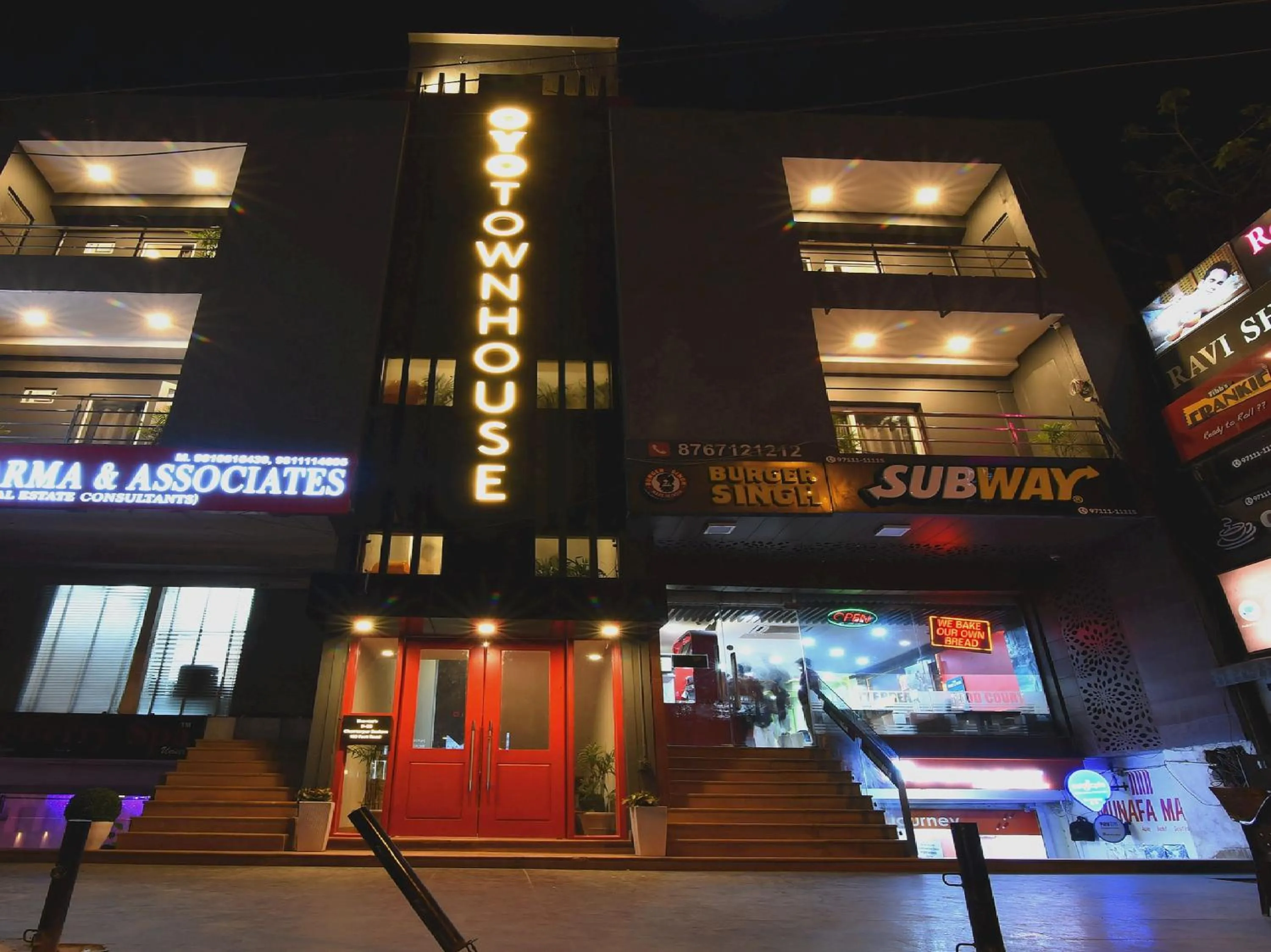 Facade/entrance in Townhouse Rudra Inn Near Chhatarpur Metro Station