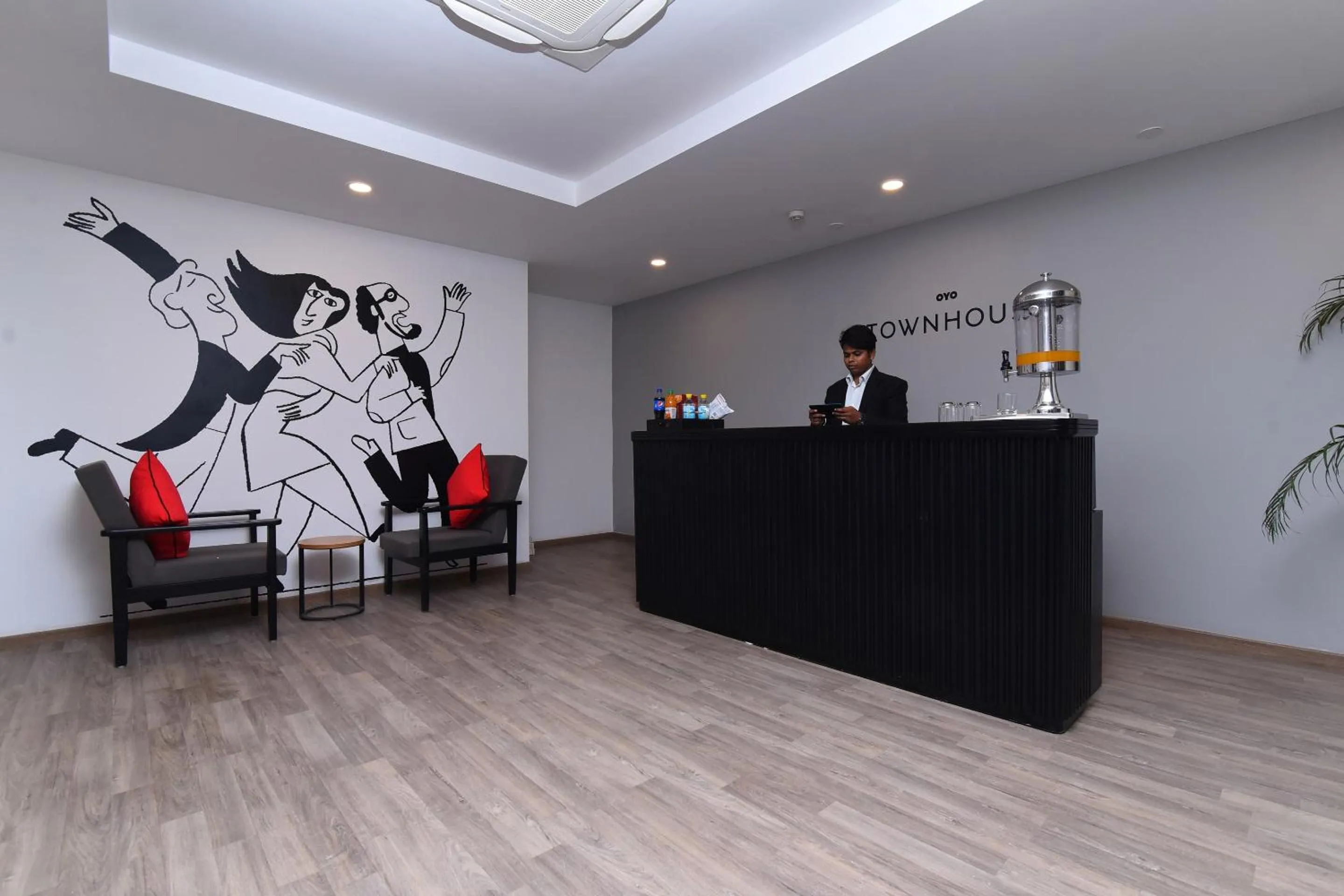 Lobby or reception in Townhouse Rudra Inn Near Chhatarpur Metro Station