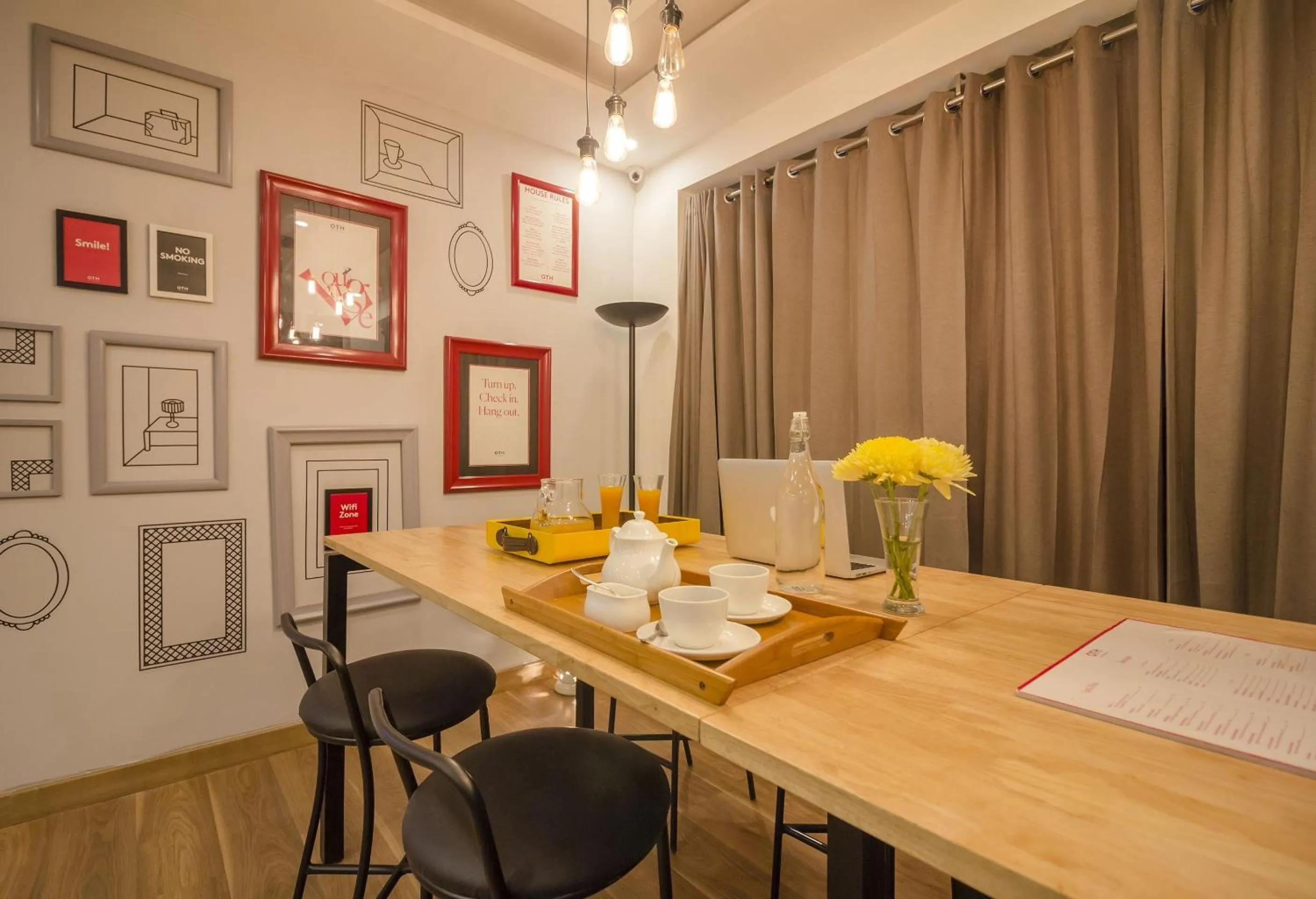 Facade/entrance in Townhouse Nangal Raya Pankha Road