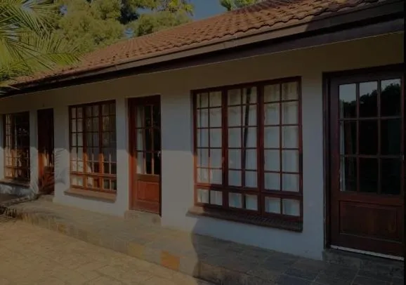 Property building in Aero Airport Lodge