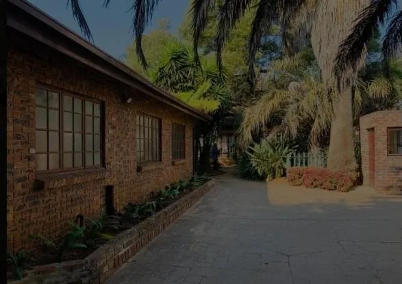 Property building in Aero Airport Lodge