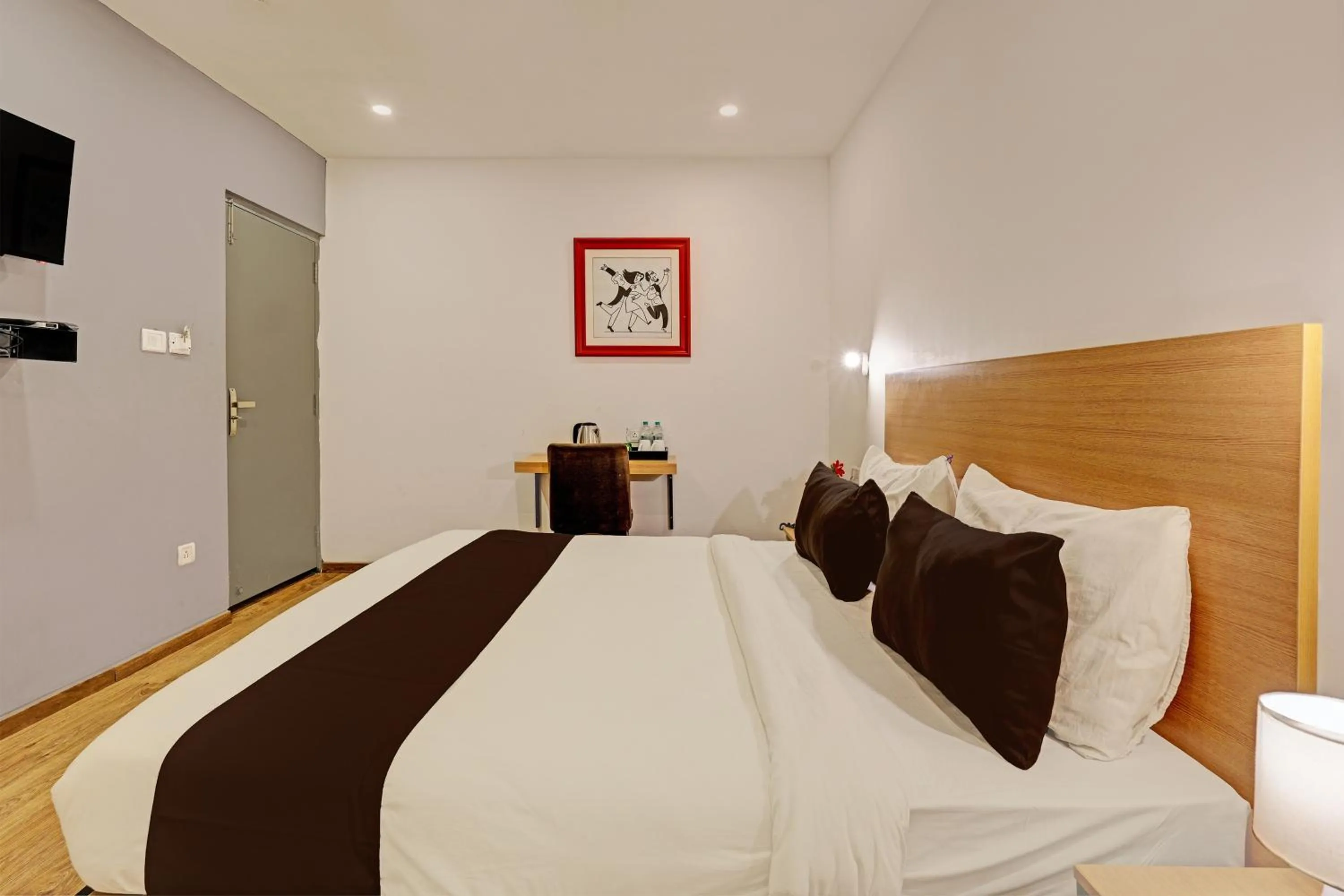 Bedroom, Bed in Super Townhouse Ramamurthy Nagar Formerly Navya International