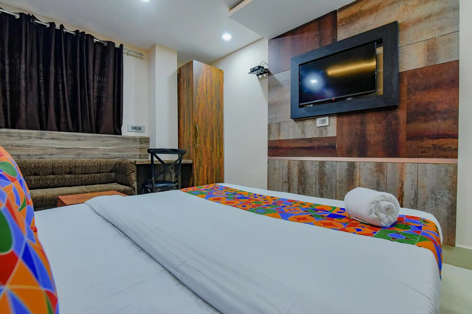 TV and multimedia, Bed in FabHotel Middleton Desire - Nr Niladri Vihar Square