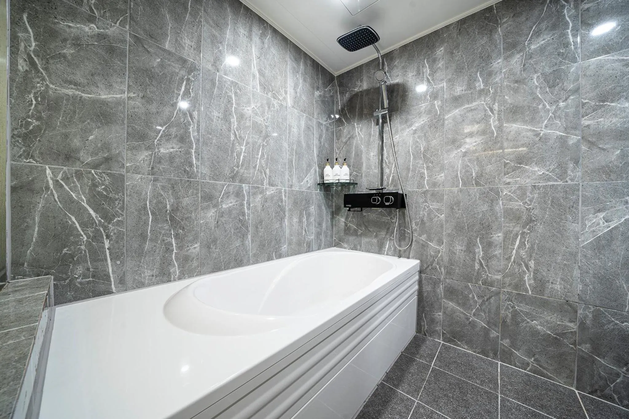 Bathroom in Suwon Sunstar Hotel