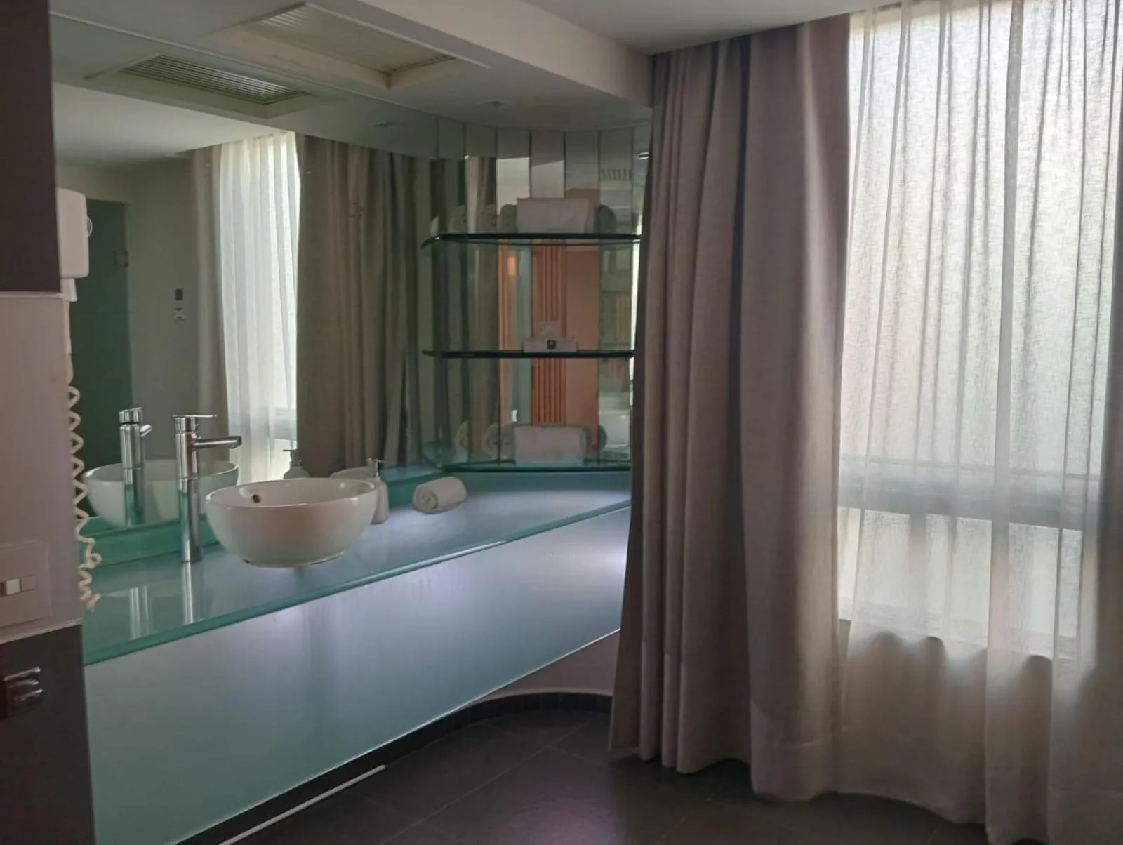 Toilet, Bed in Ramada by Wyndham Mexico City Santa Fe