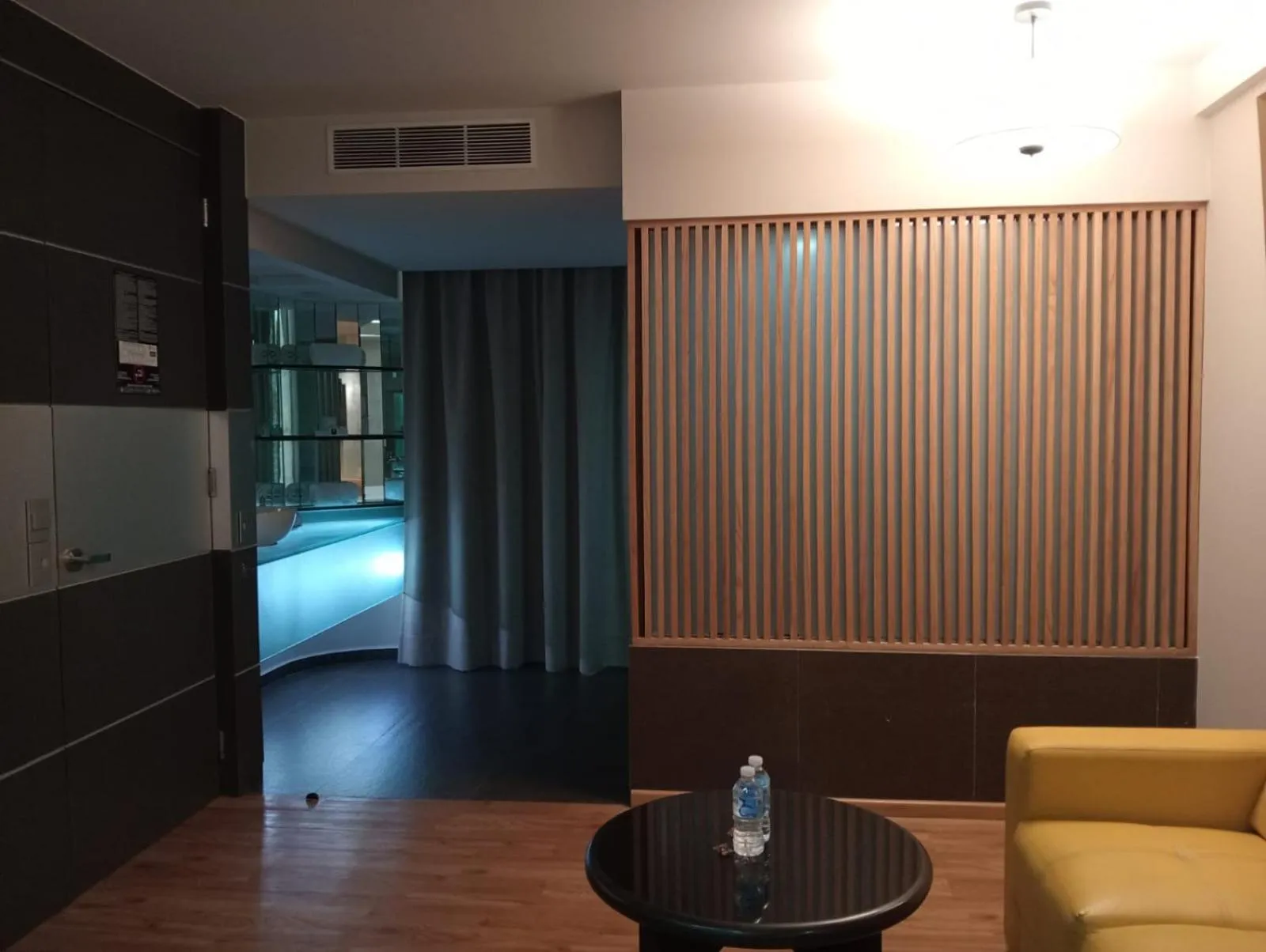 Living room, Bed in Ramada by Wyndham Mexico City Santa Fe