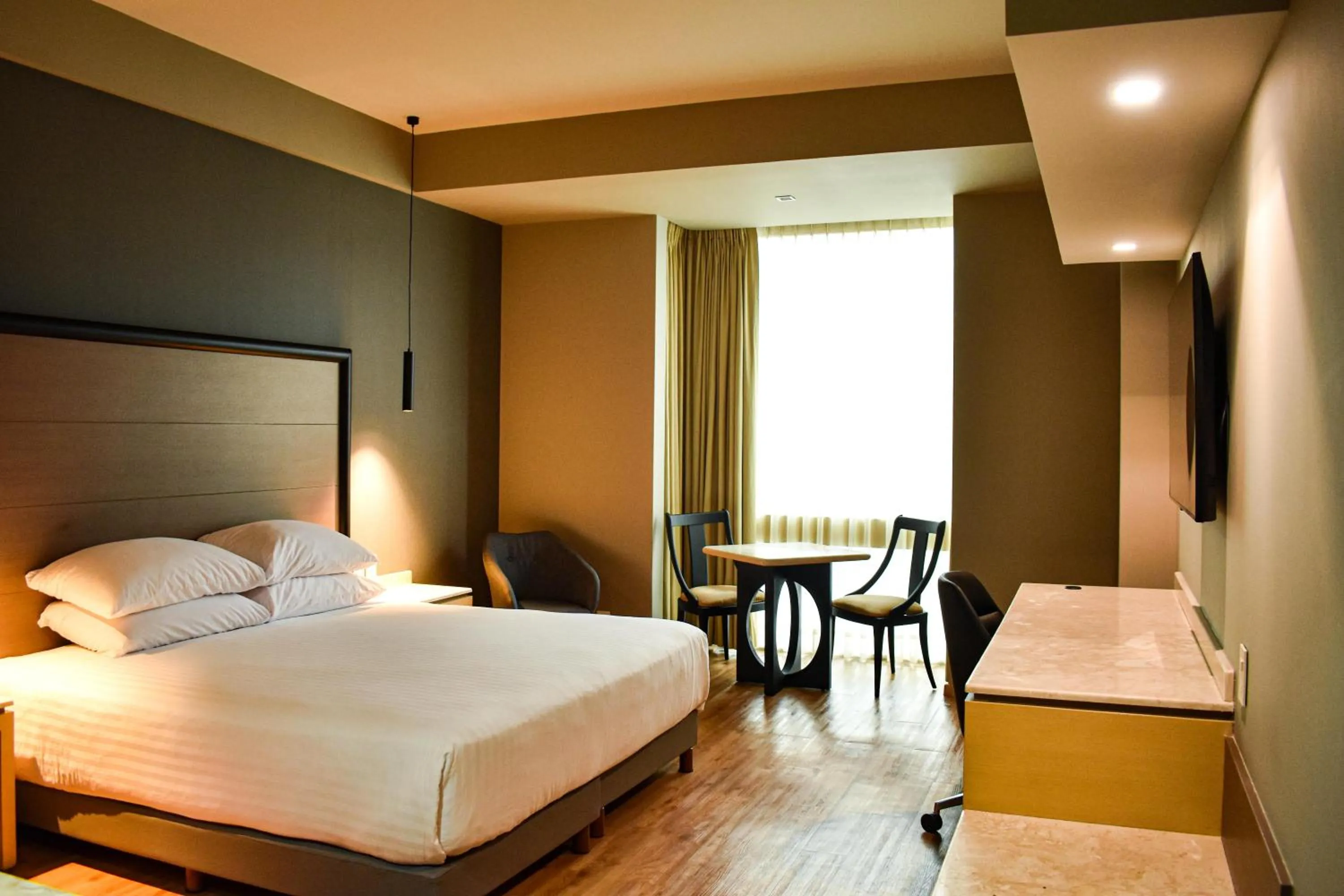 Bedroom, Bed in Ramada by Wyndham Mexico City Santa Fe