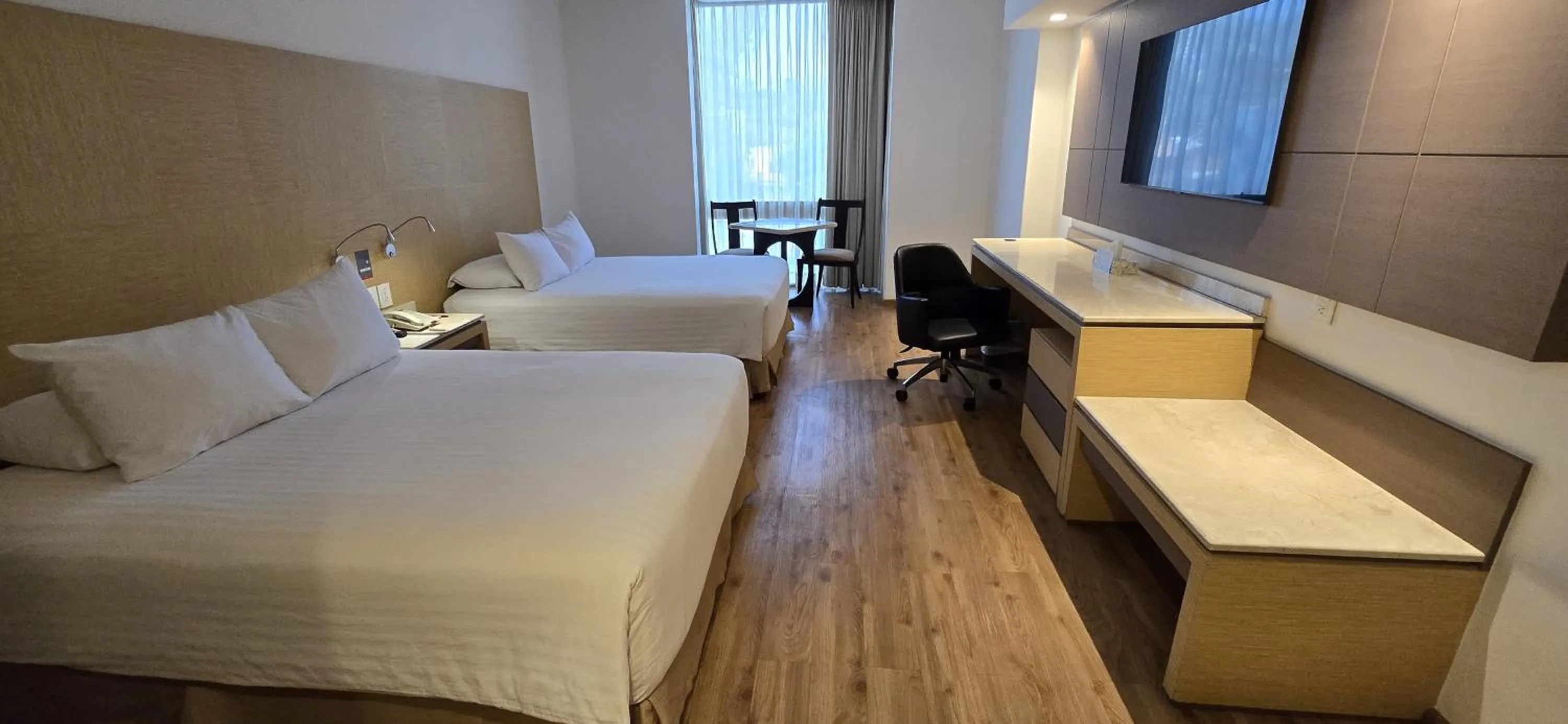 Bedroom, Bed in Ramada by Wyndham Mexico City Santa Fe