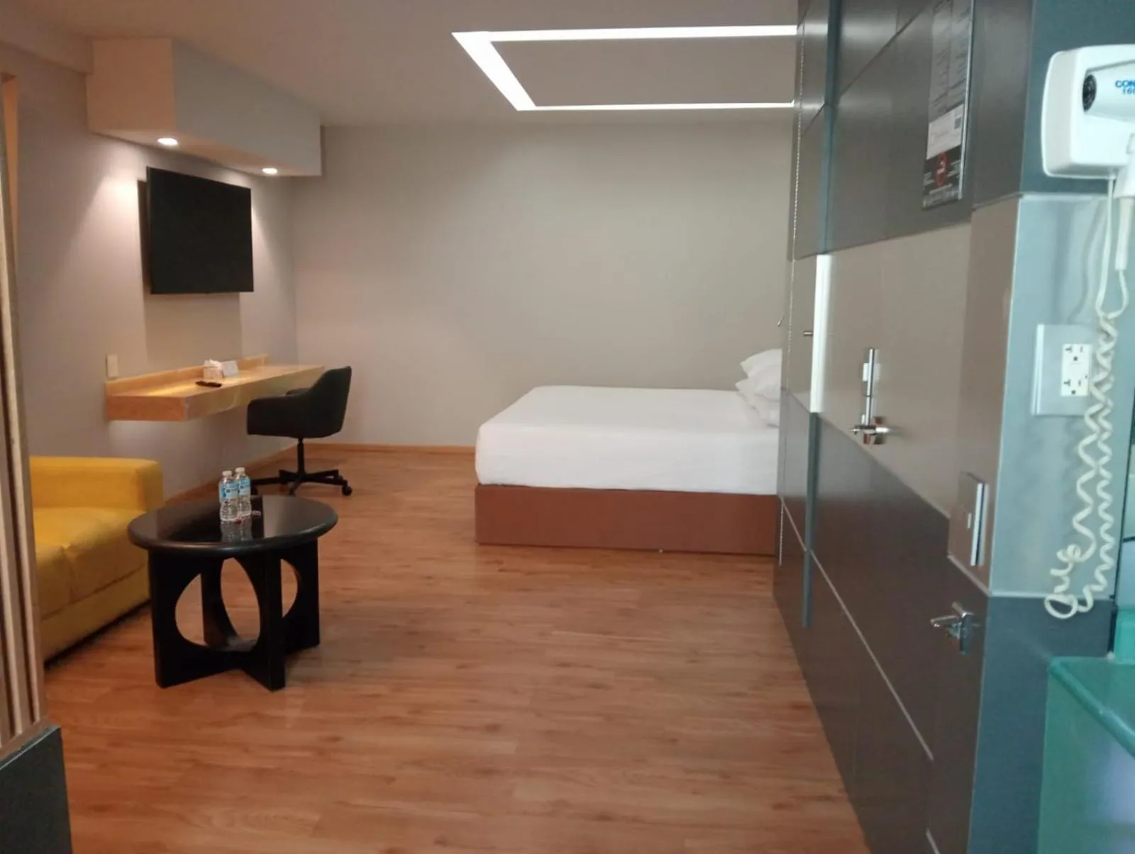 Bedroom, Bed in Ramada by Wyndham Mexico City Santa Fe