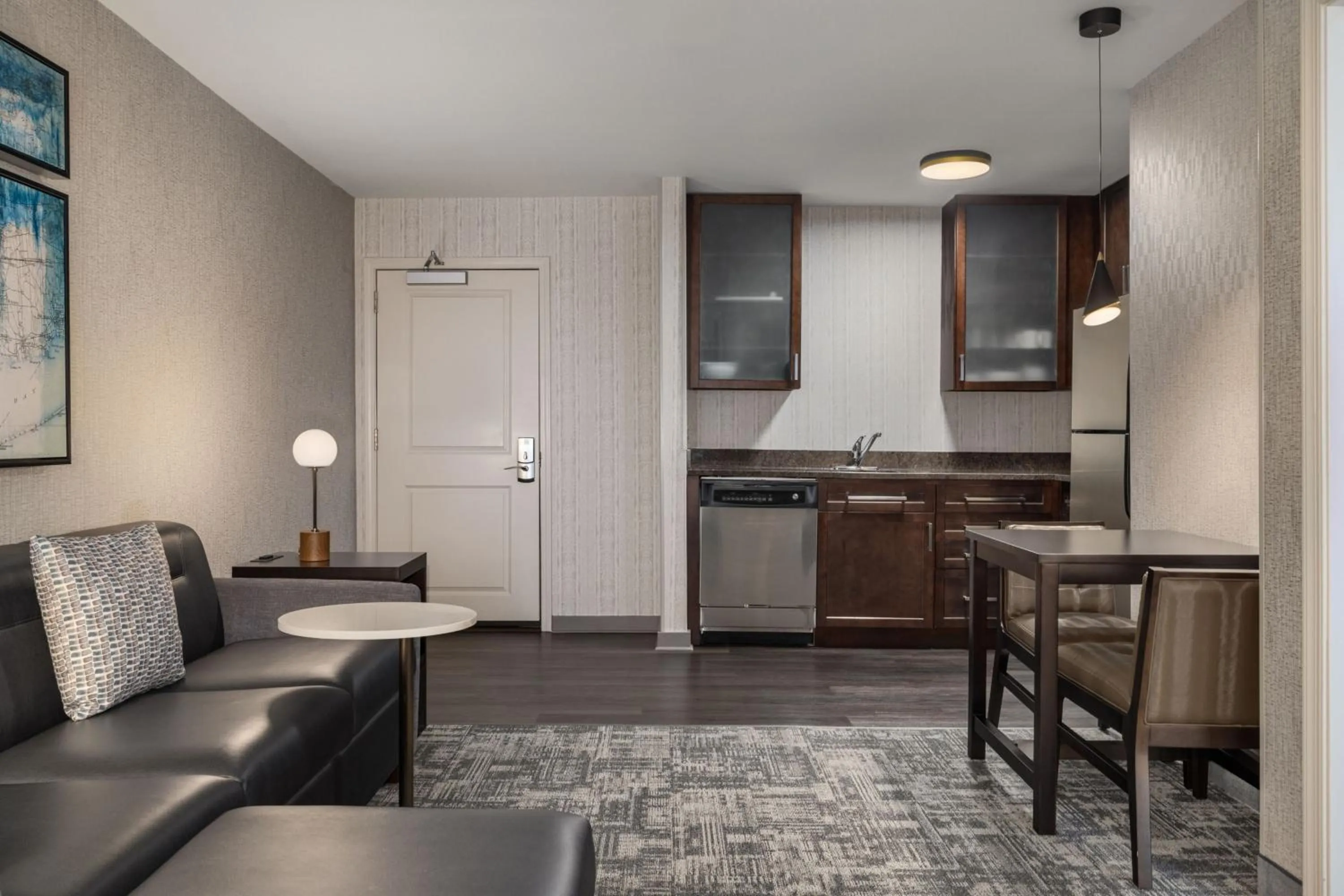 Bedroom in Residence Inn by Marriott Long Island Islip/Courthouse Complex