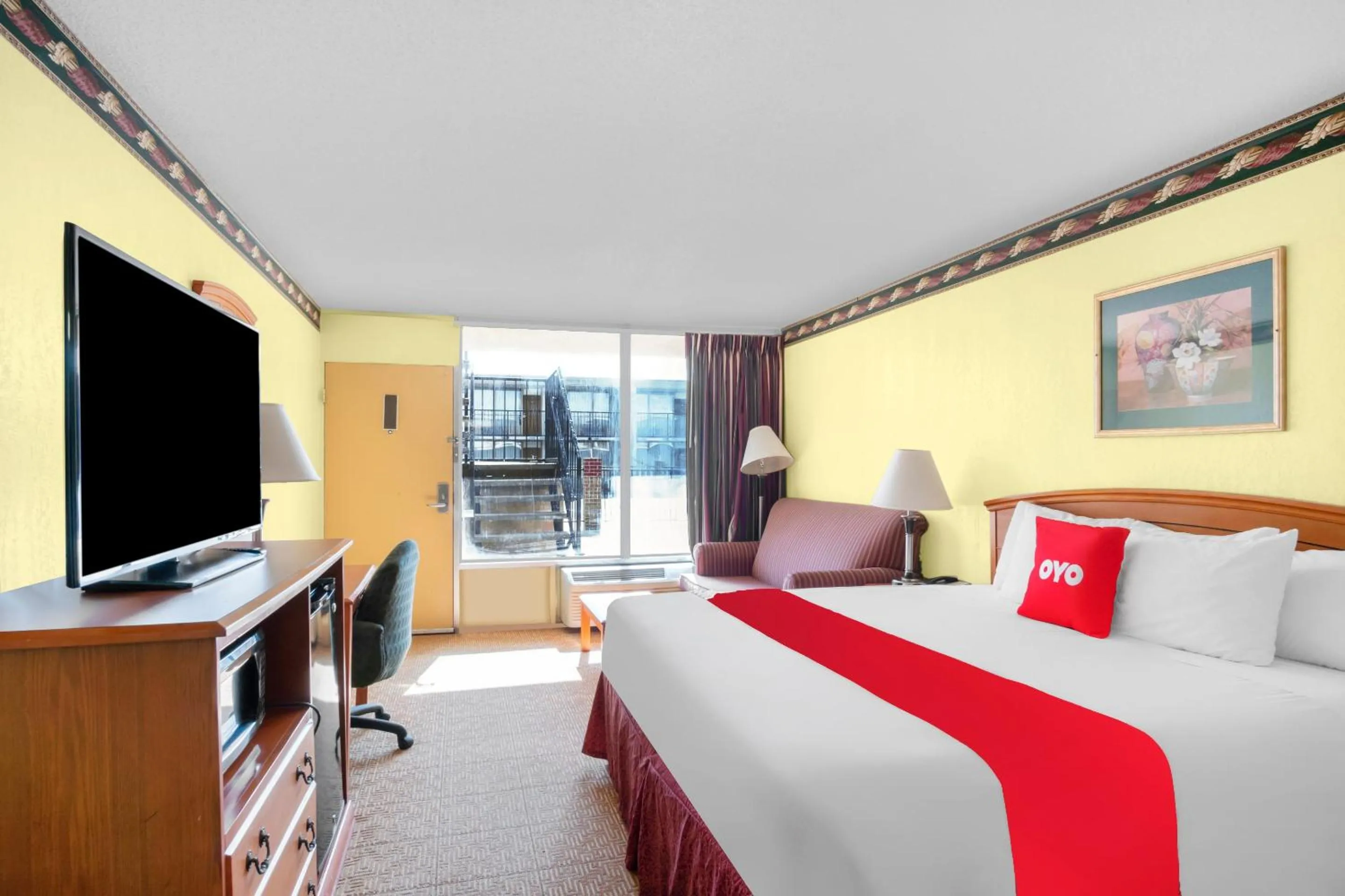 Bedroom, Bed in OYO Hotel Oklahoma City South I-35 and SE 29th