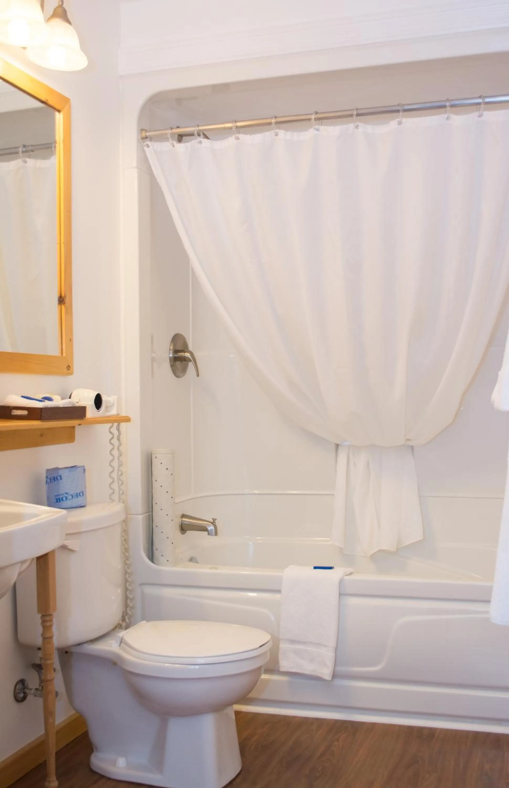 Bathroom in Mayflower Inn