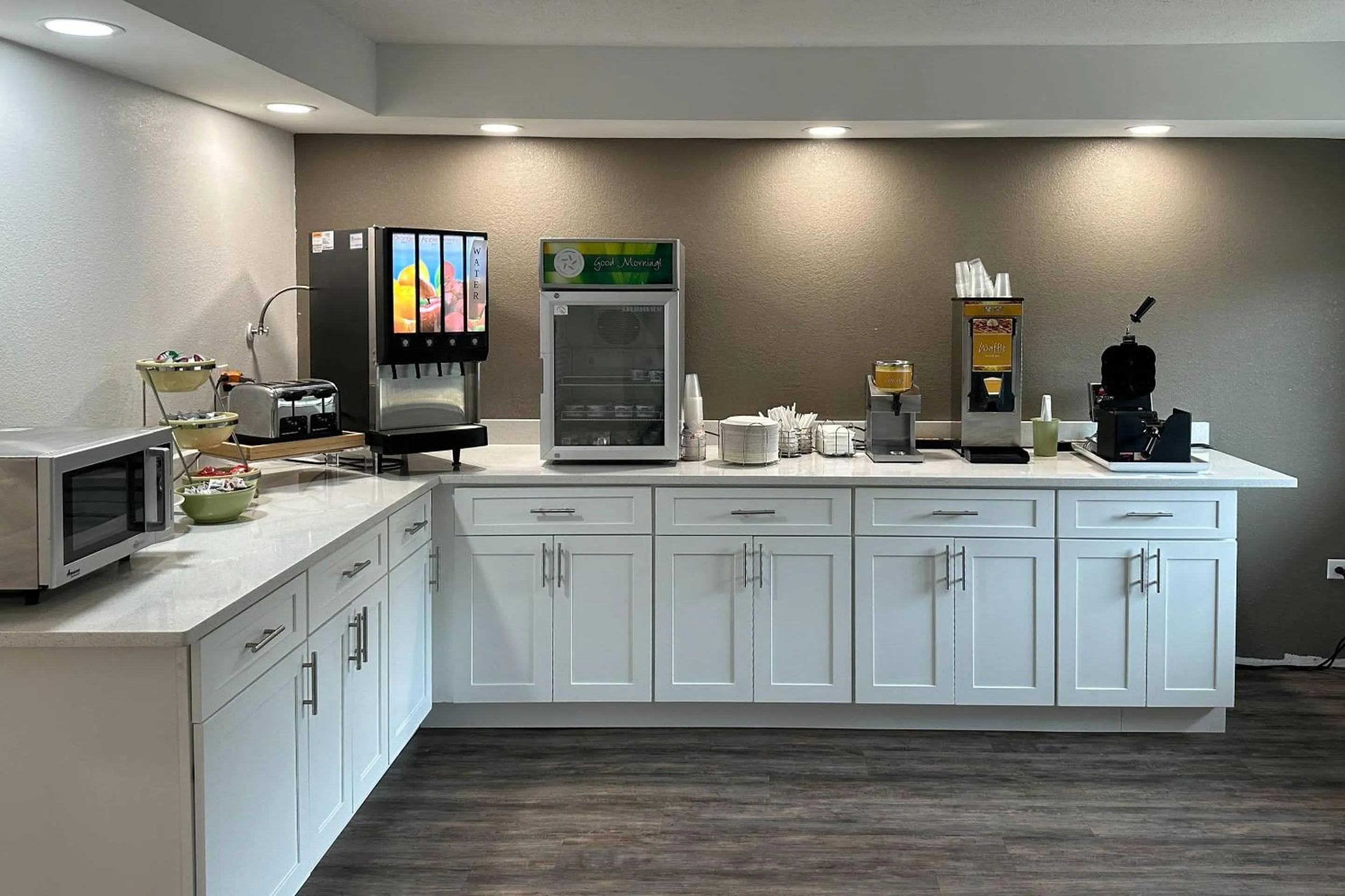 Breakfast in Quality Inn Forsyth near GA Public Safety Training Center