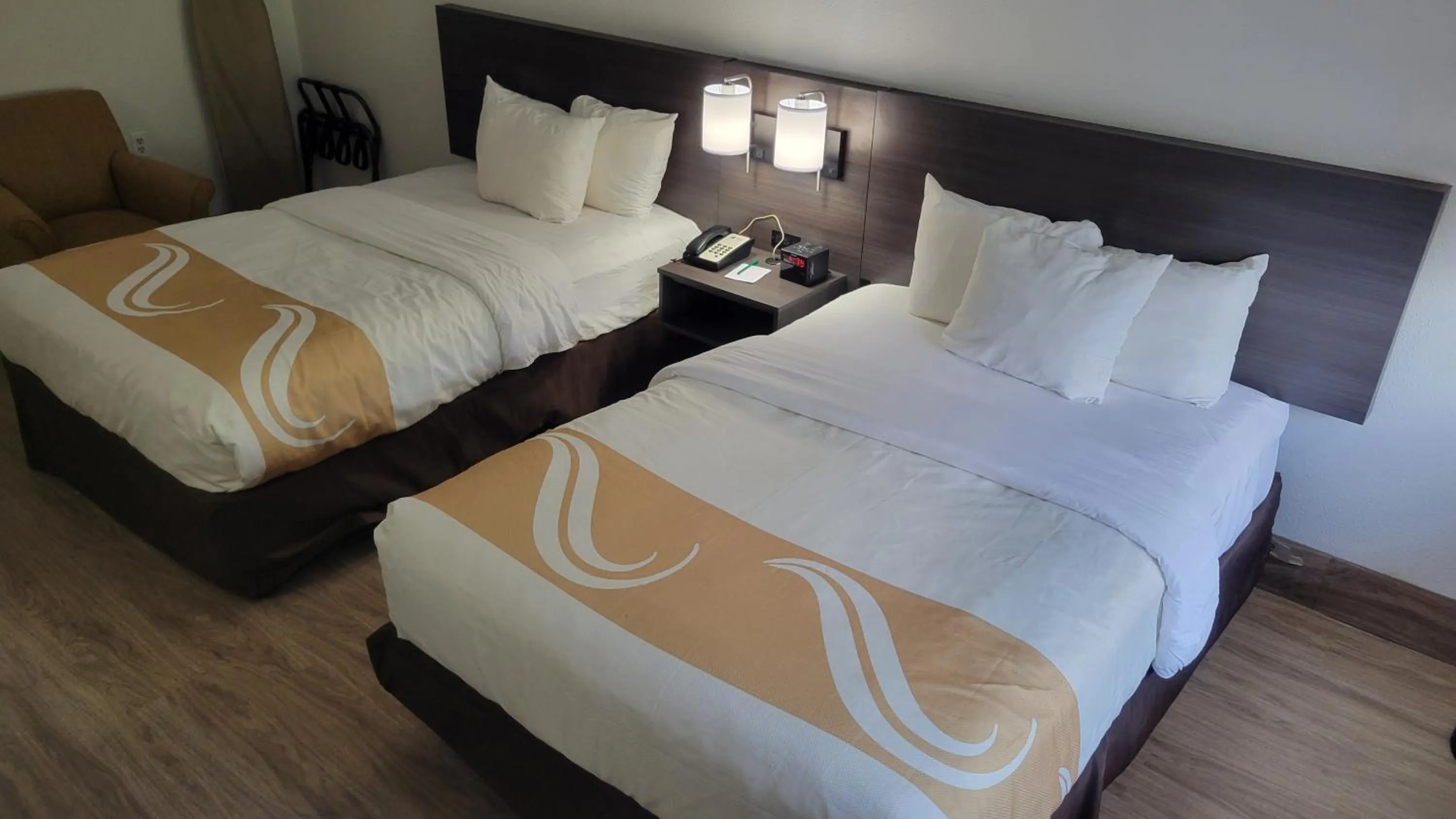 Photo of the whole room, Bed in Quality Inn Forsyth near GA Public Safety Training Center