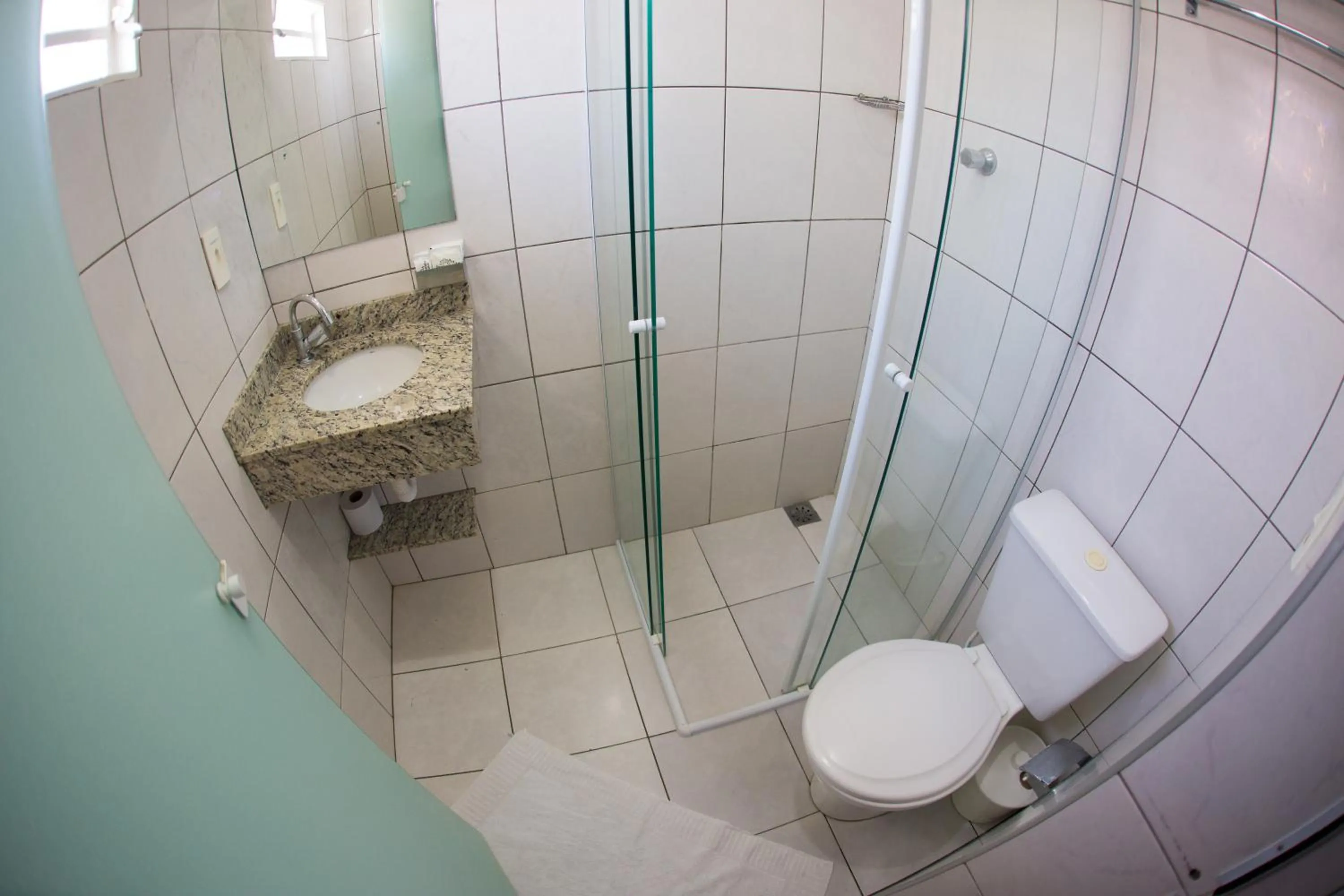 Shower in Hotel Esplanada