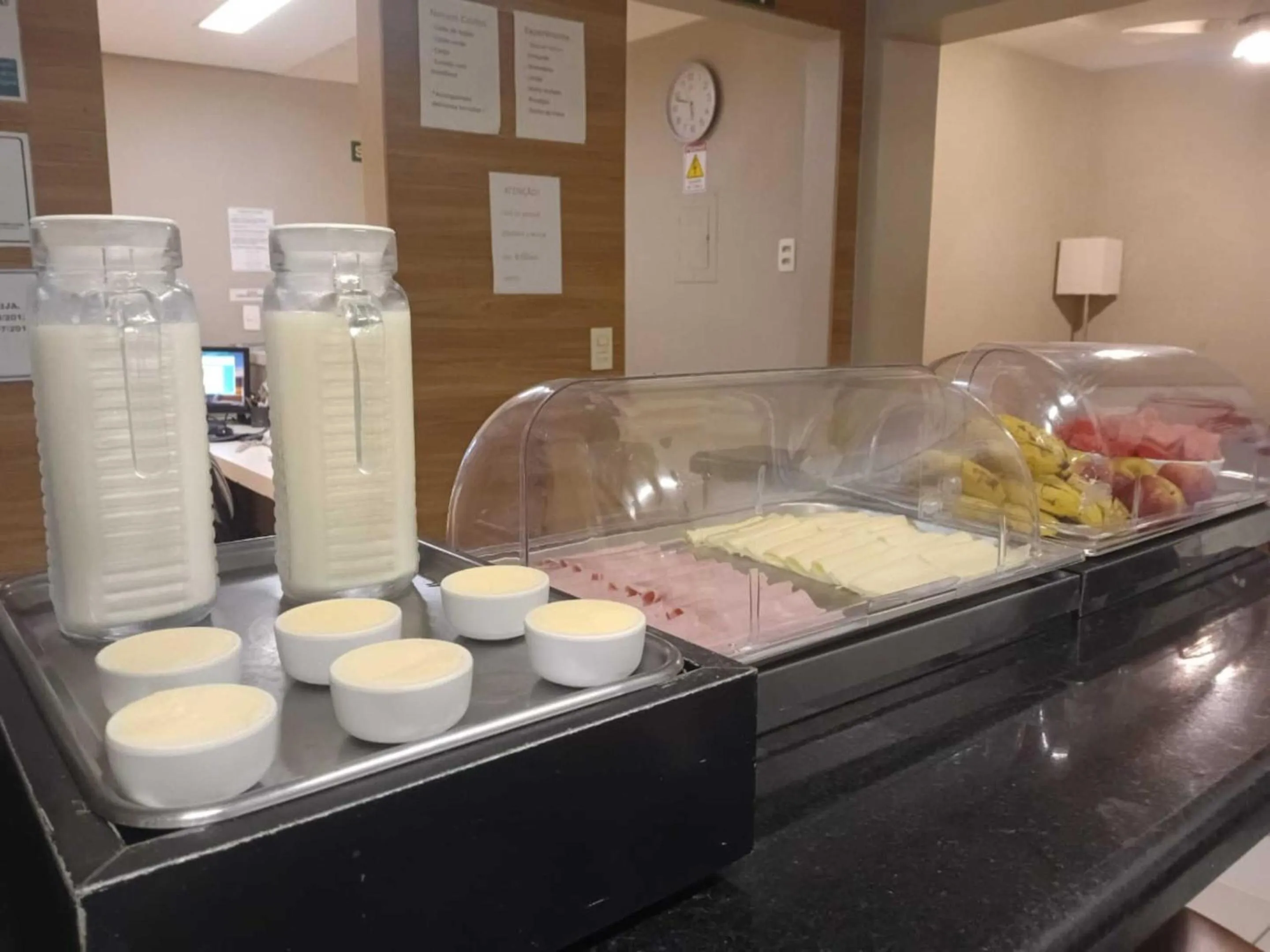 Food and drinks in Hotel Esplanada