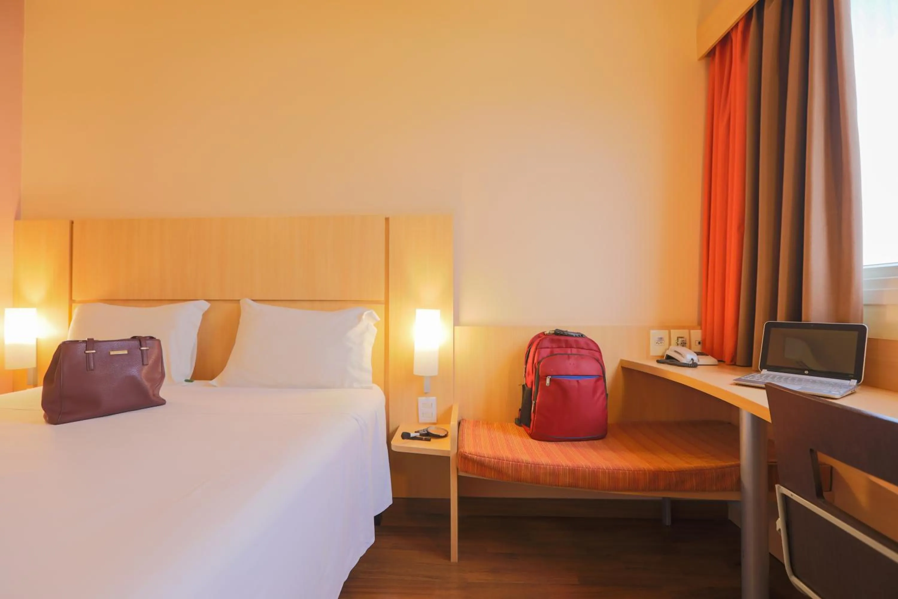 Bed in ibis Montes Claros Shopping