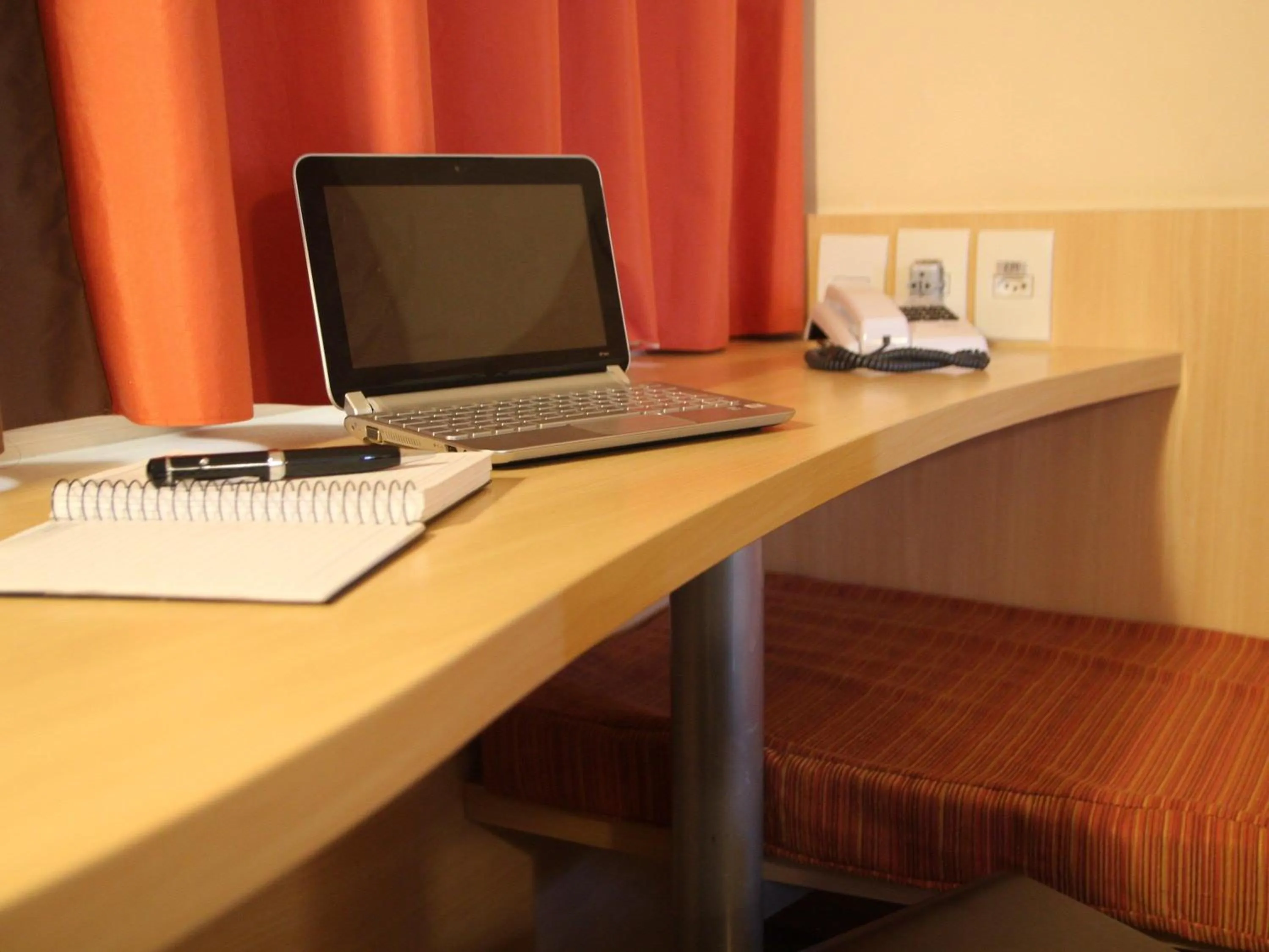 Bedroom in ibis Montes Claros Shopping