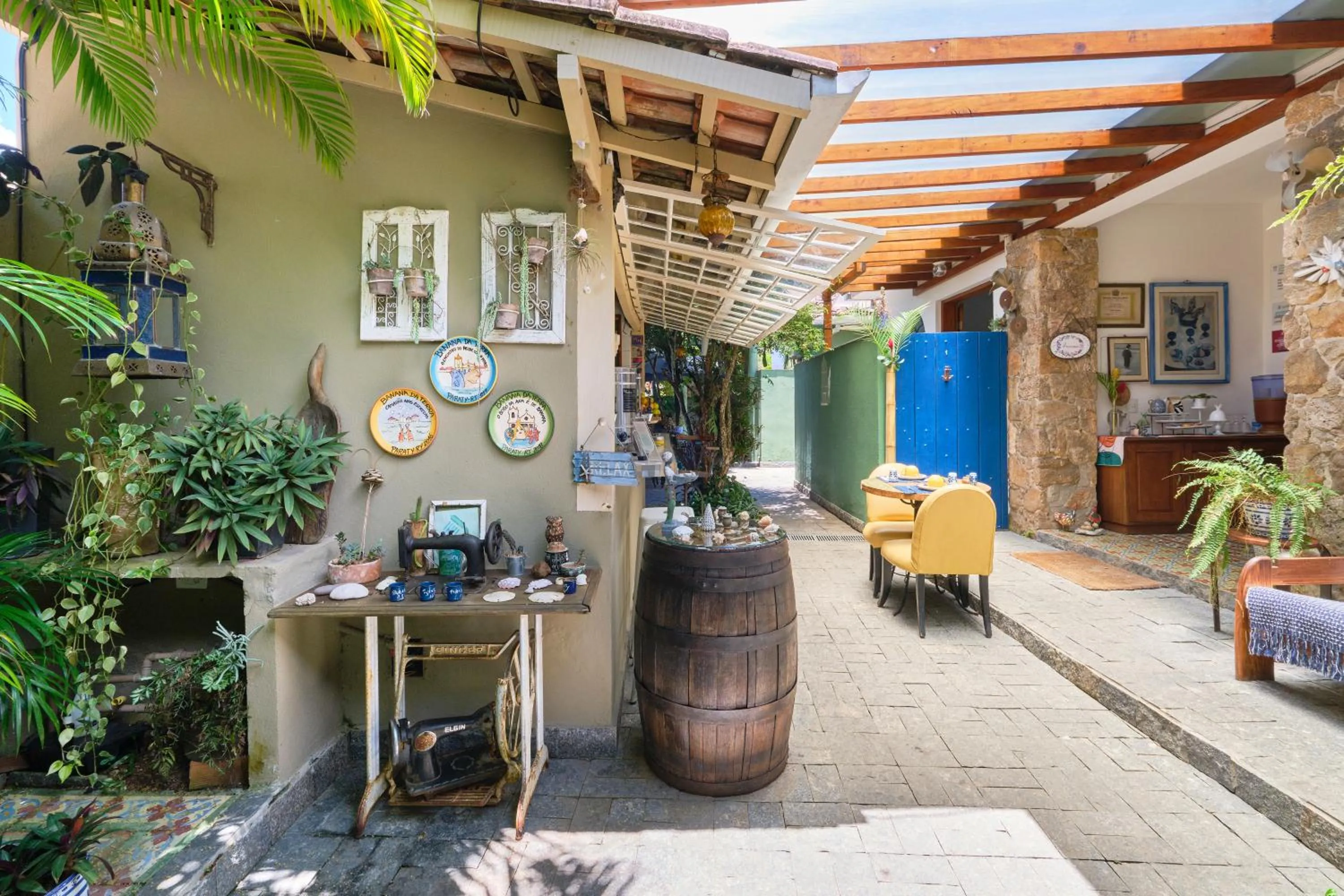 Pousada Pontal Gardens