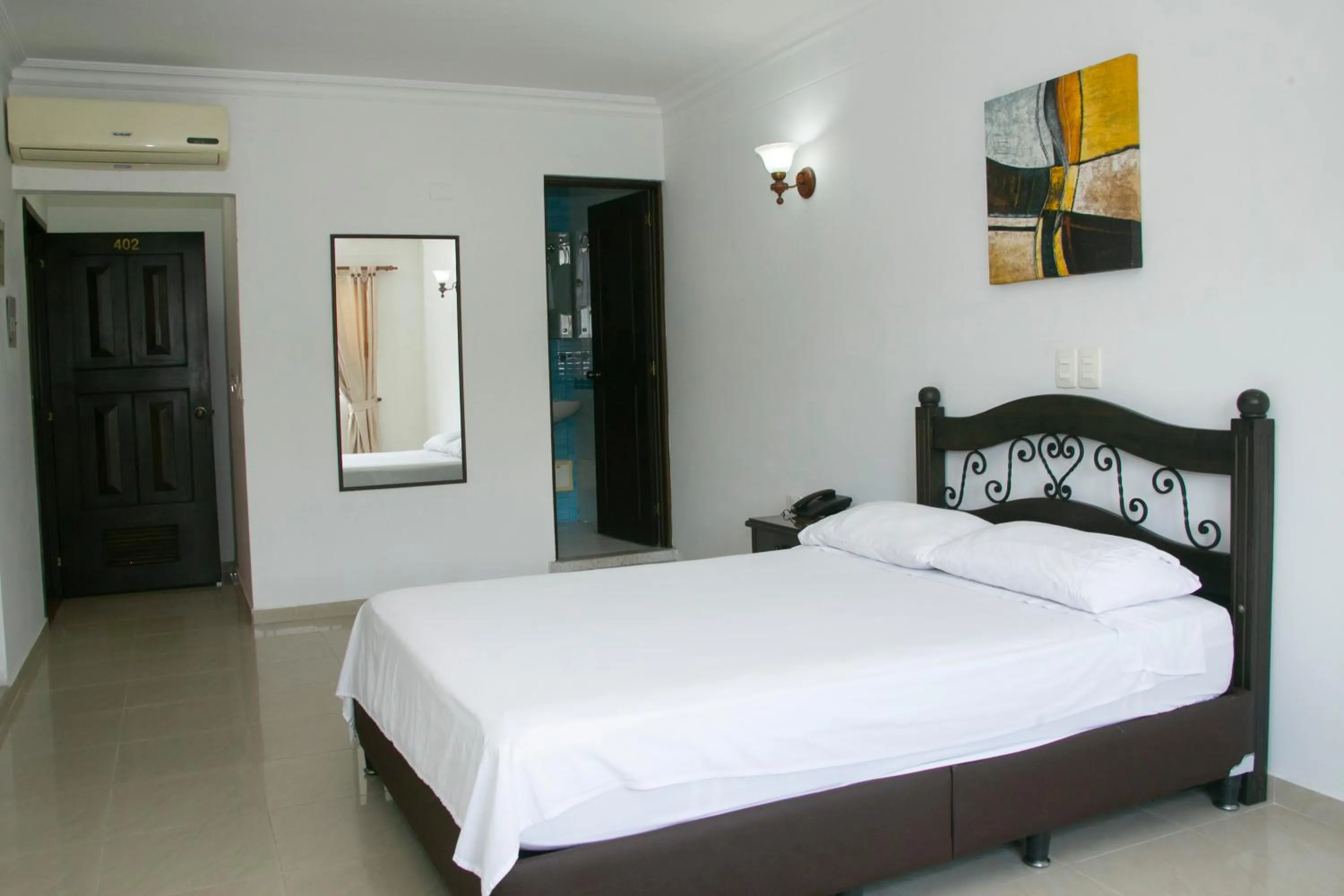Bed in Hotel Palmera Real