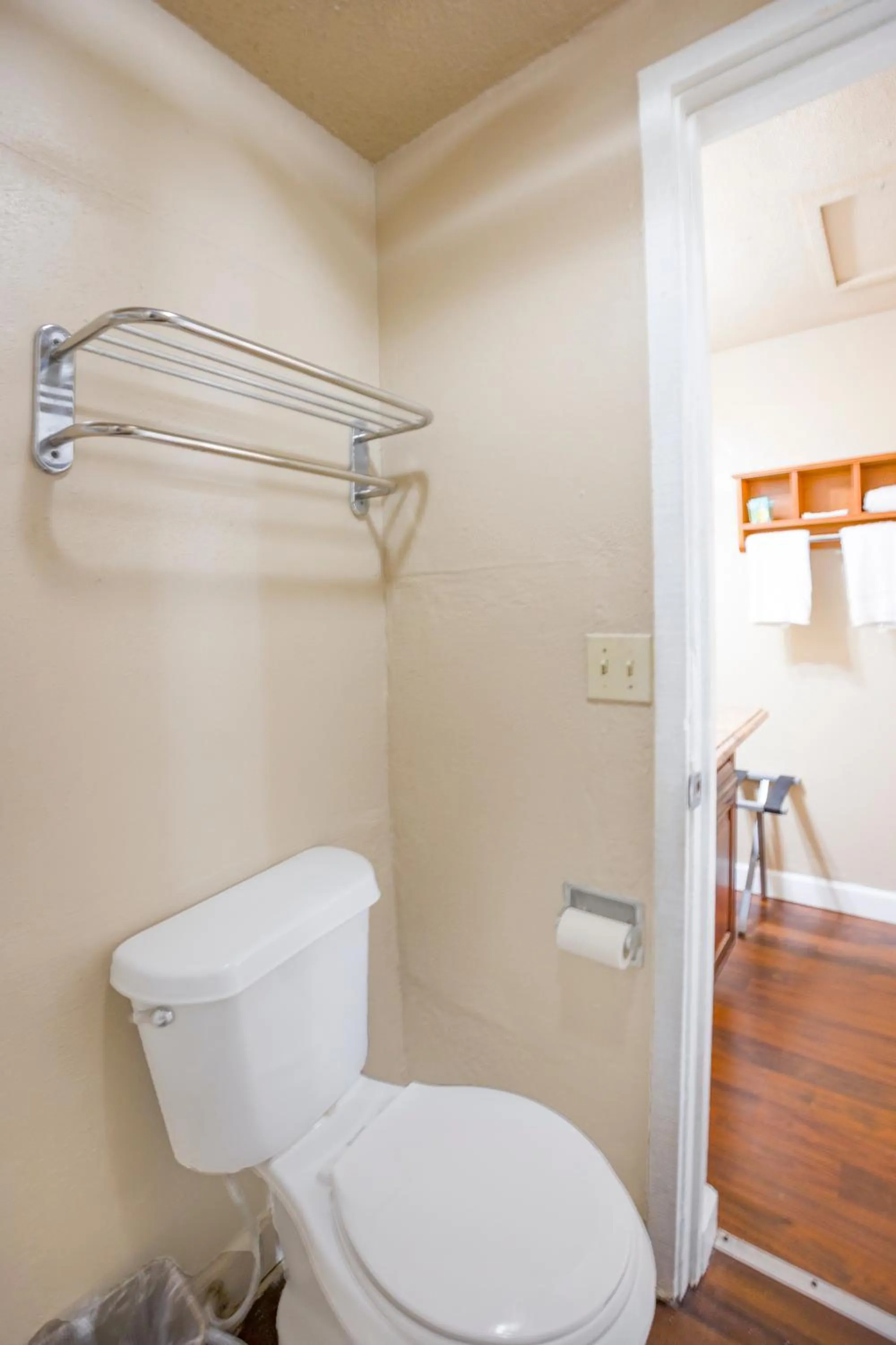 Bathroom in Liberty Garden Inn by OYO Kissimmee near Disney World