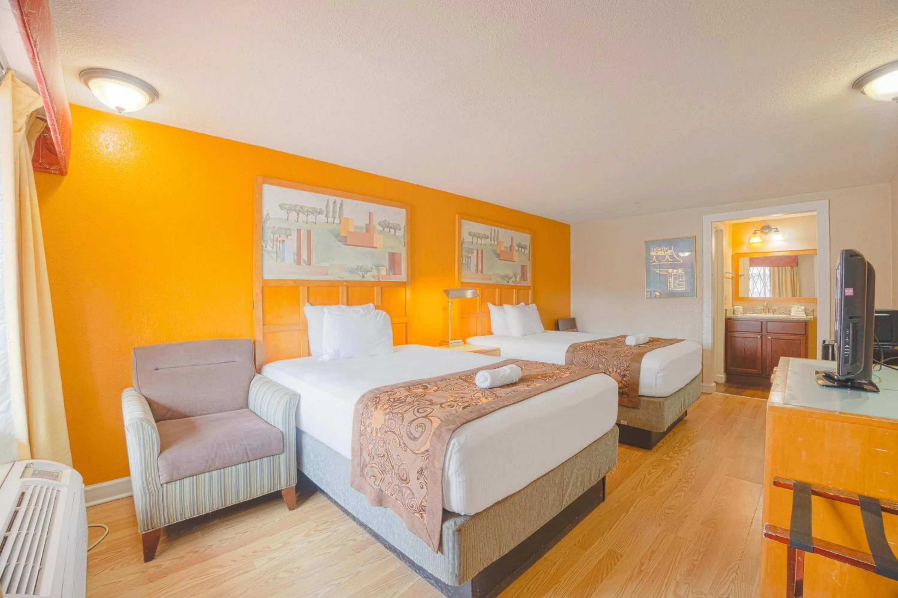 Bedroom, Bed in Liberty Garden Inn by OYO Kissimmee near Disney World