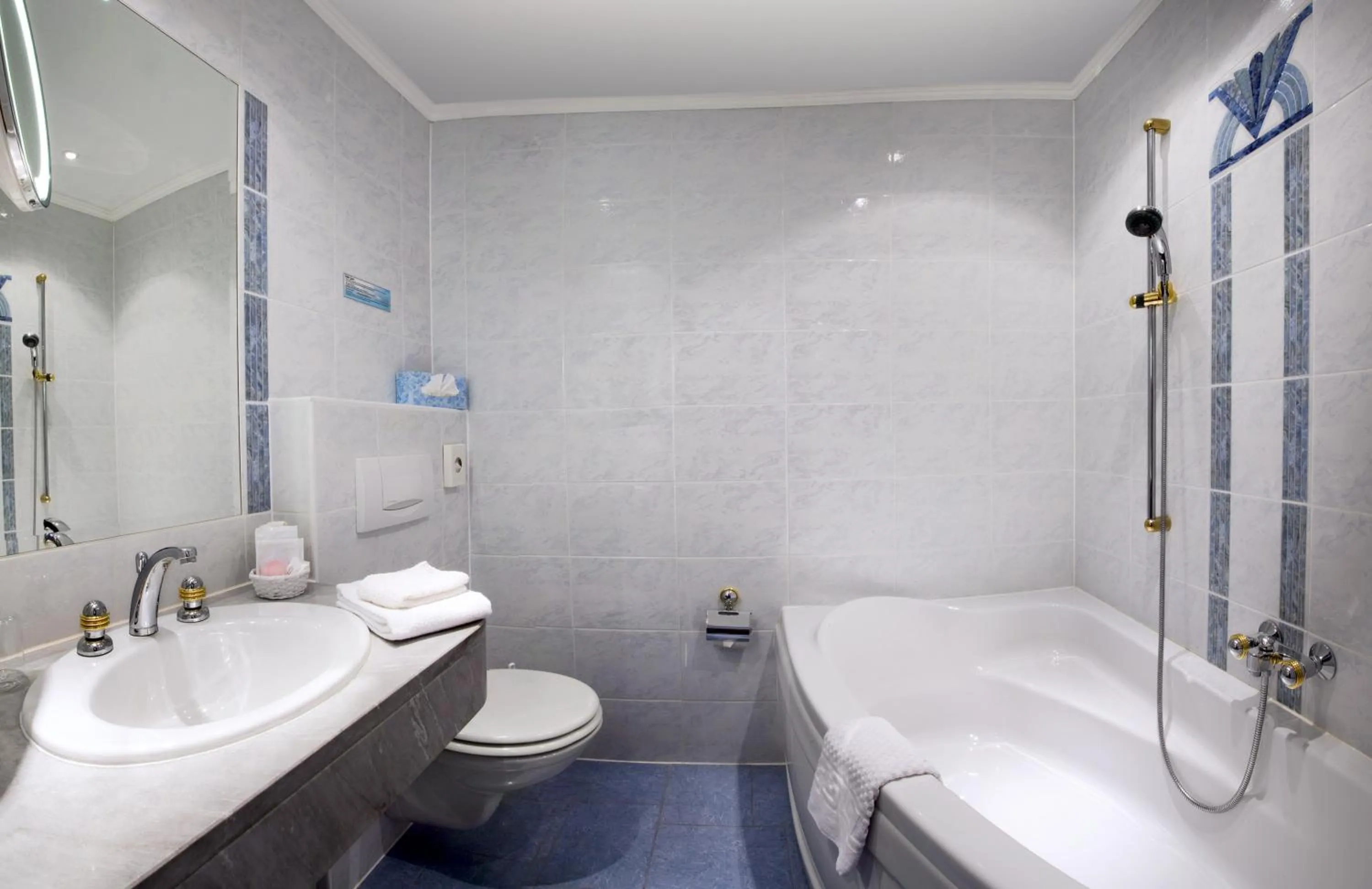 Photo of the whole room in Post-Hotel