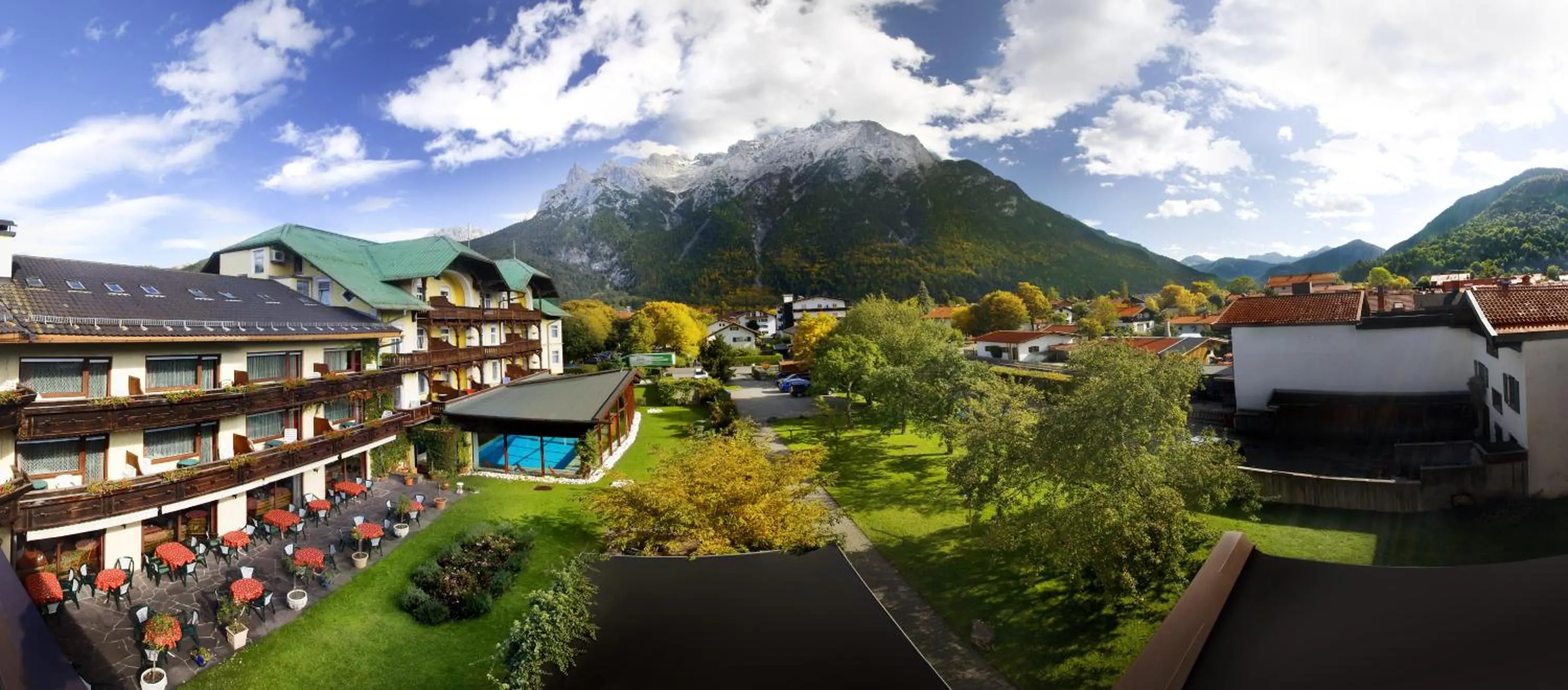 Property building in Post-Hotel