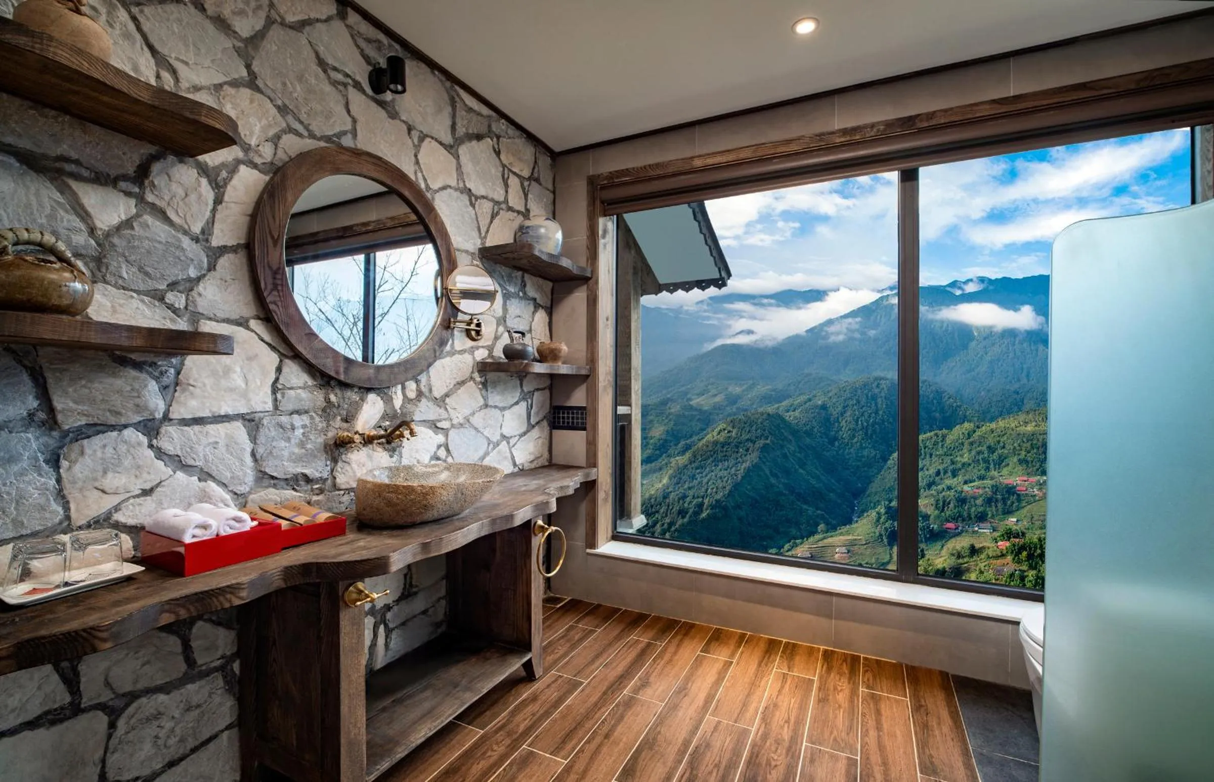 Toilet in Sapa Catcat Hills Resort & Spa